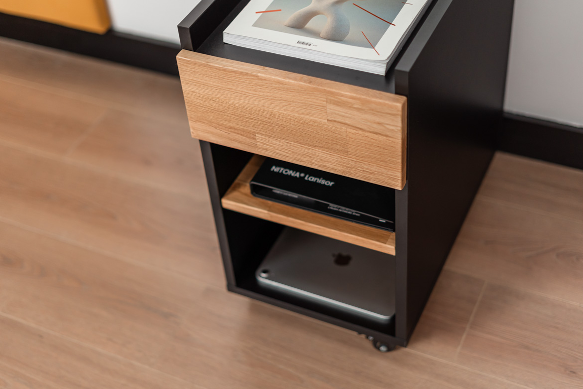 Pedestal, Schreibtisch auf Rädern
