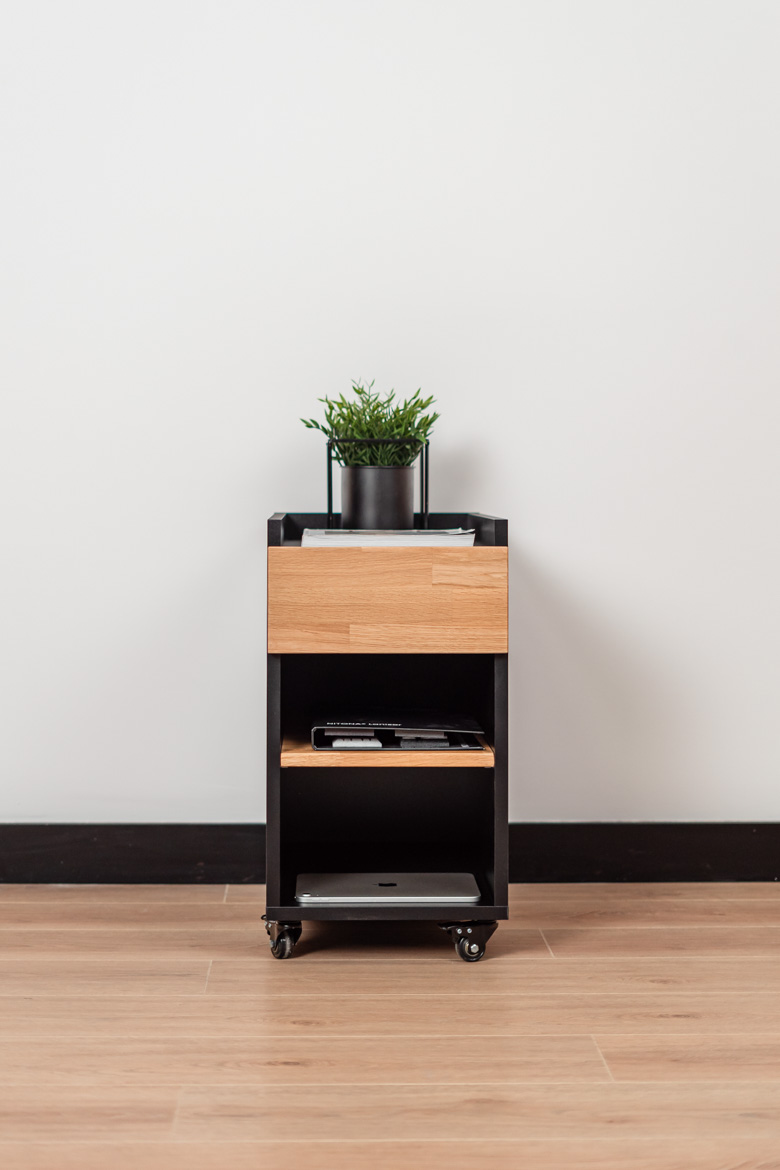 Pedestal, Schreibtisch auf Rädern