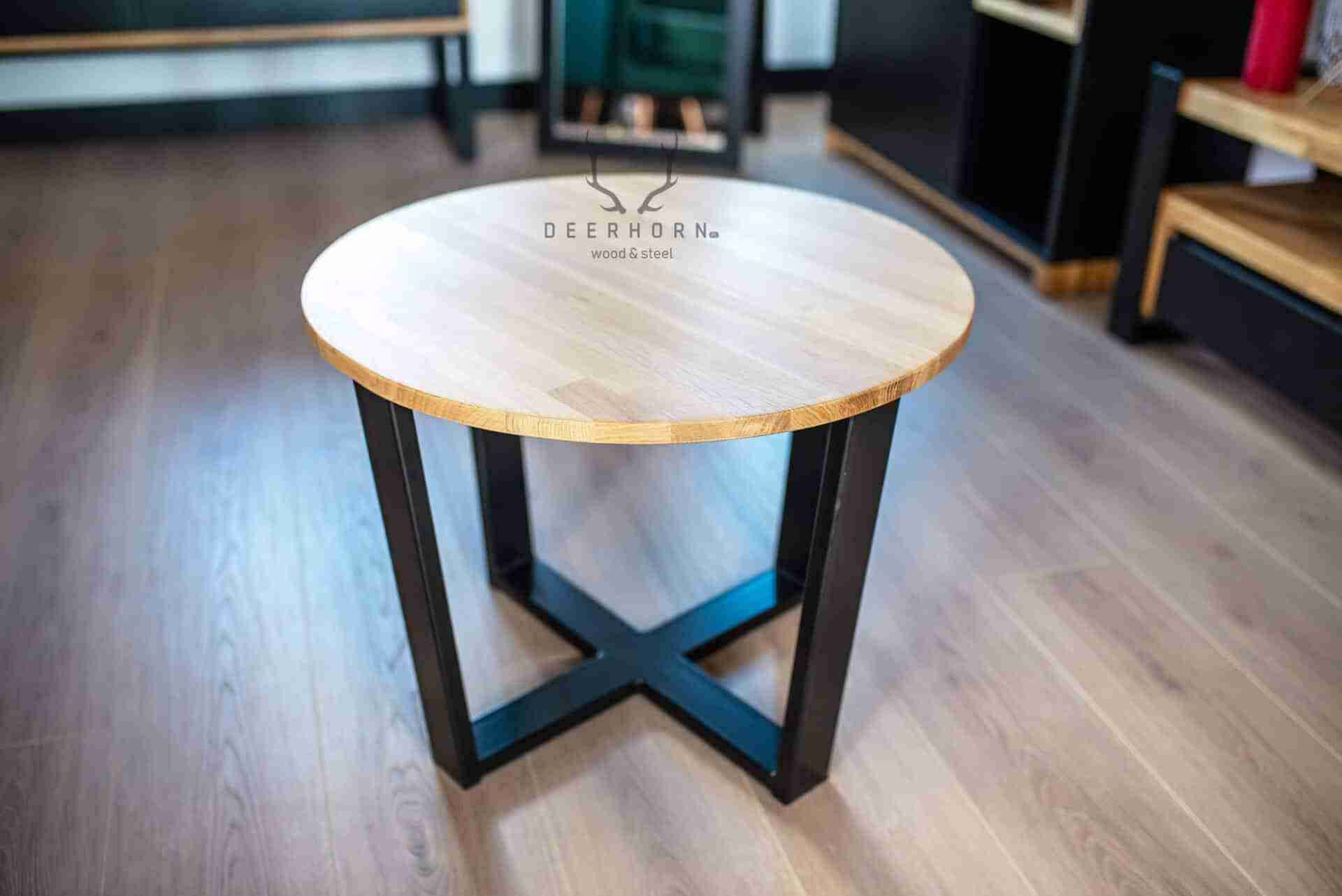 Runder Couchtisch mit Holzplatte