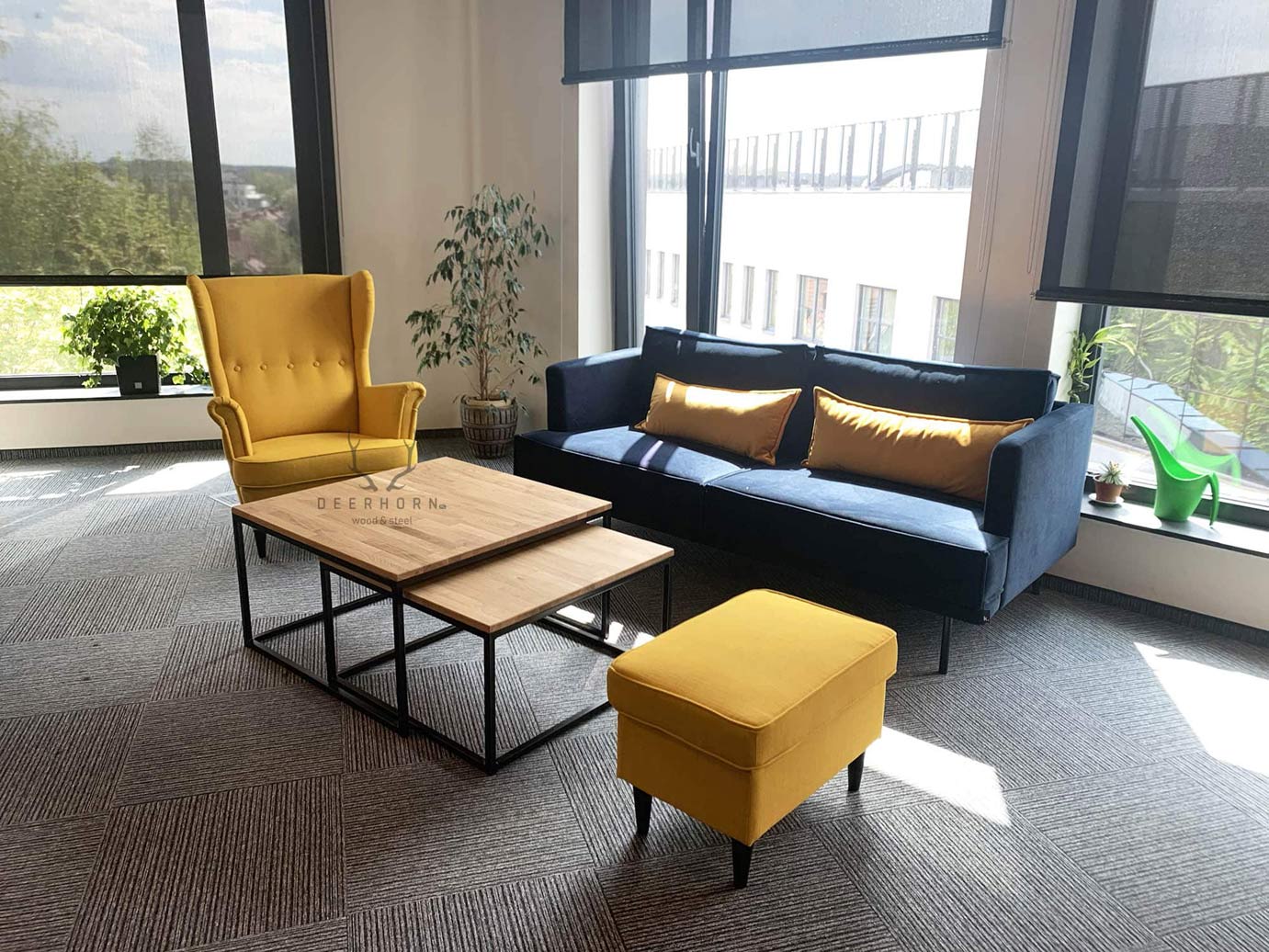 Einschiebbare Couchtische 2in1