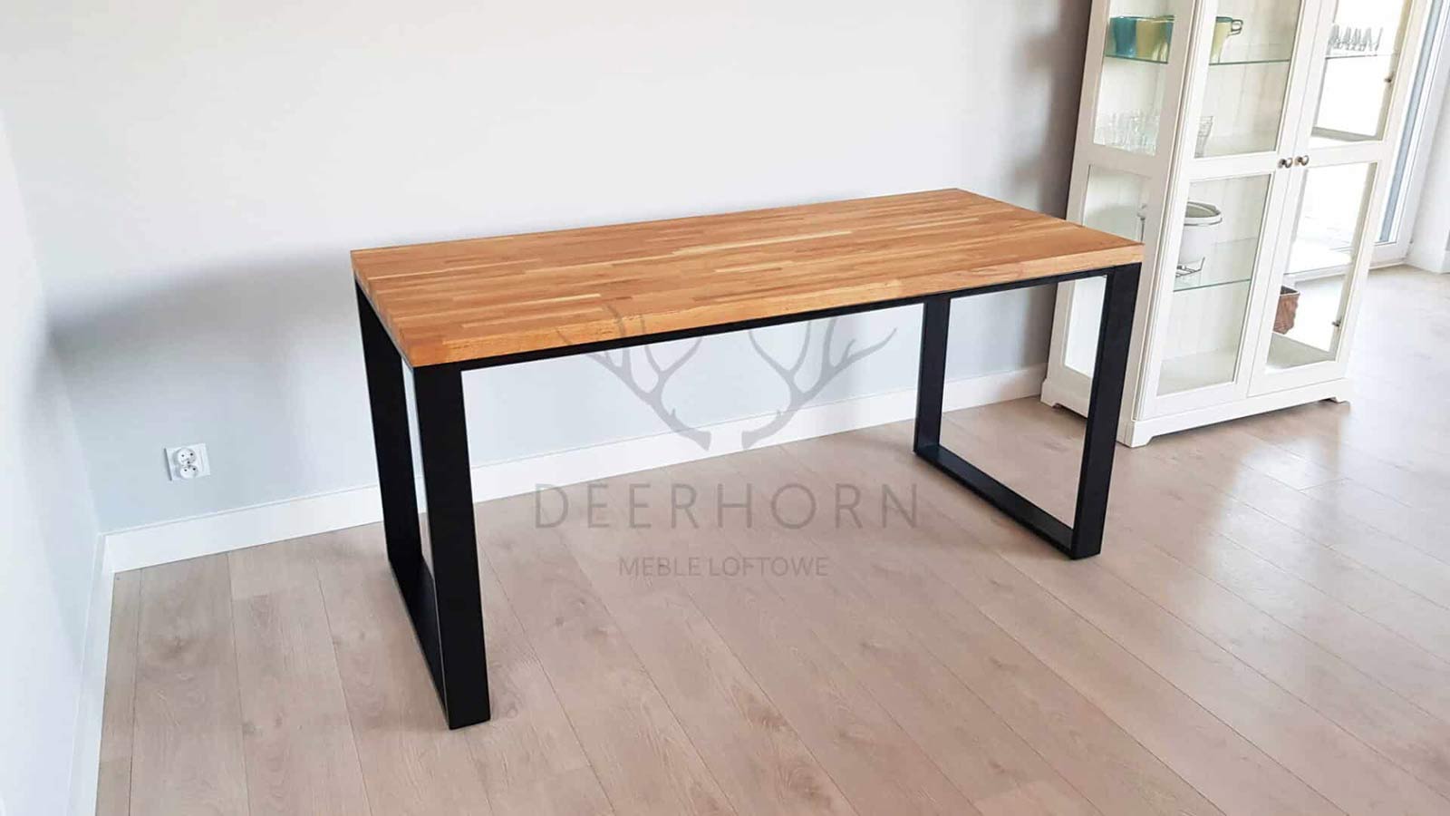 Industrietisch mit Holzplatte Loft-Inspirationen für 6 oder 8 Personen