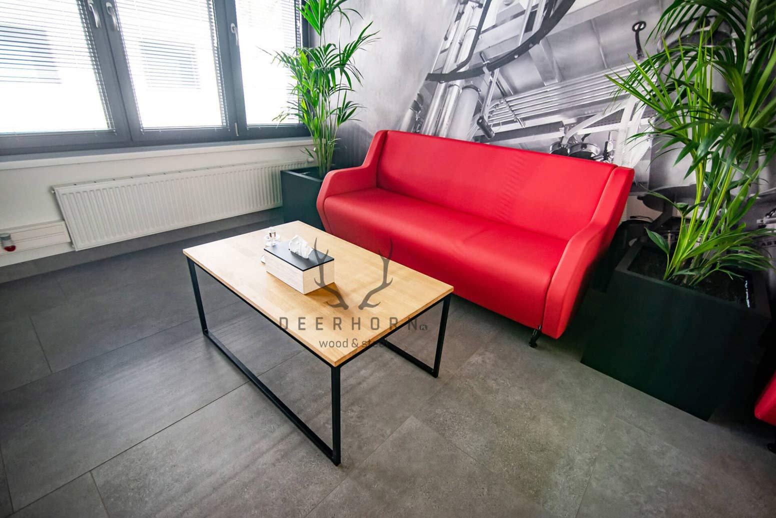 Couchtisch aus Holz mit Metallgestell 100x60 cm