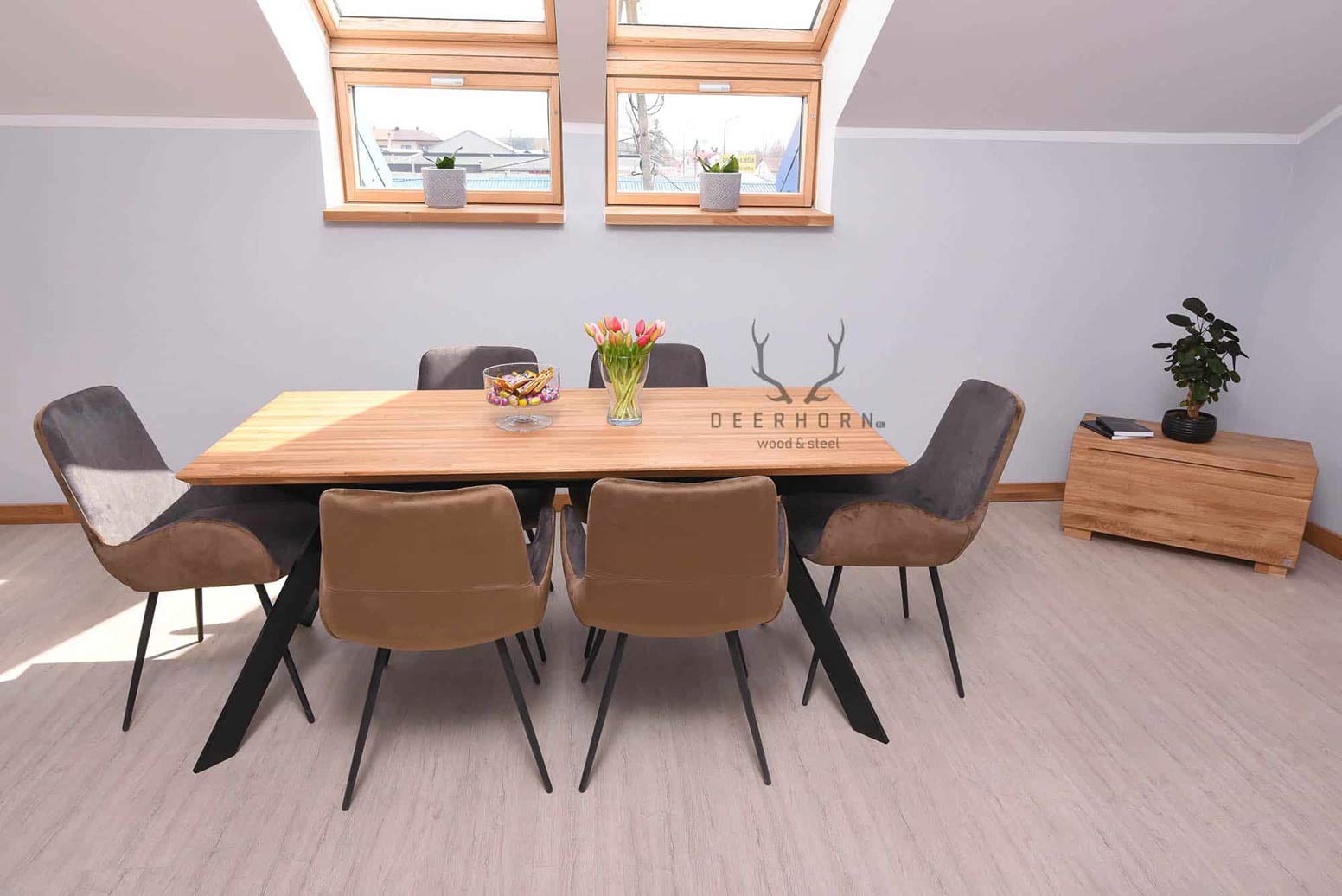 Tisch mit Holzplatte "Simple Active"
