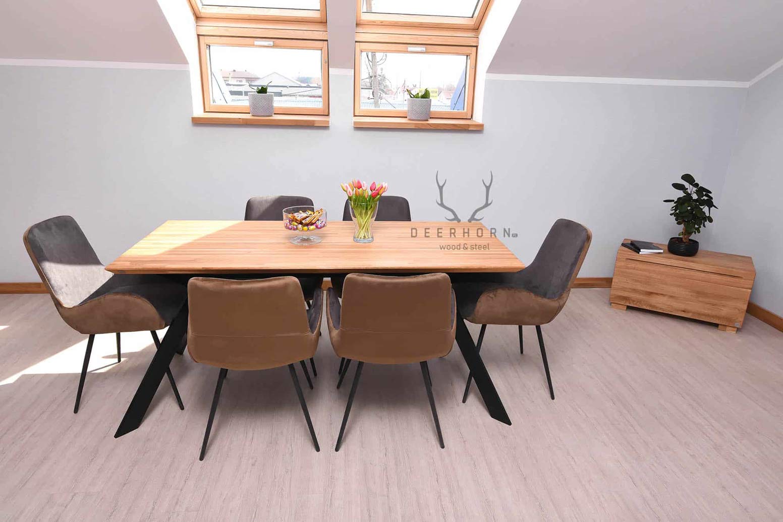 Tisch mit Holzplatte "Simple Active"