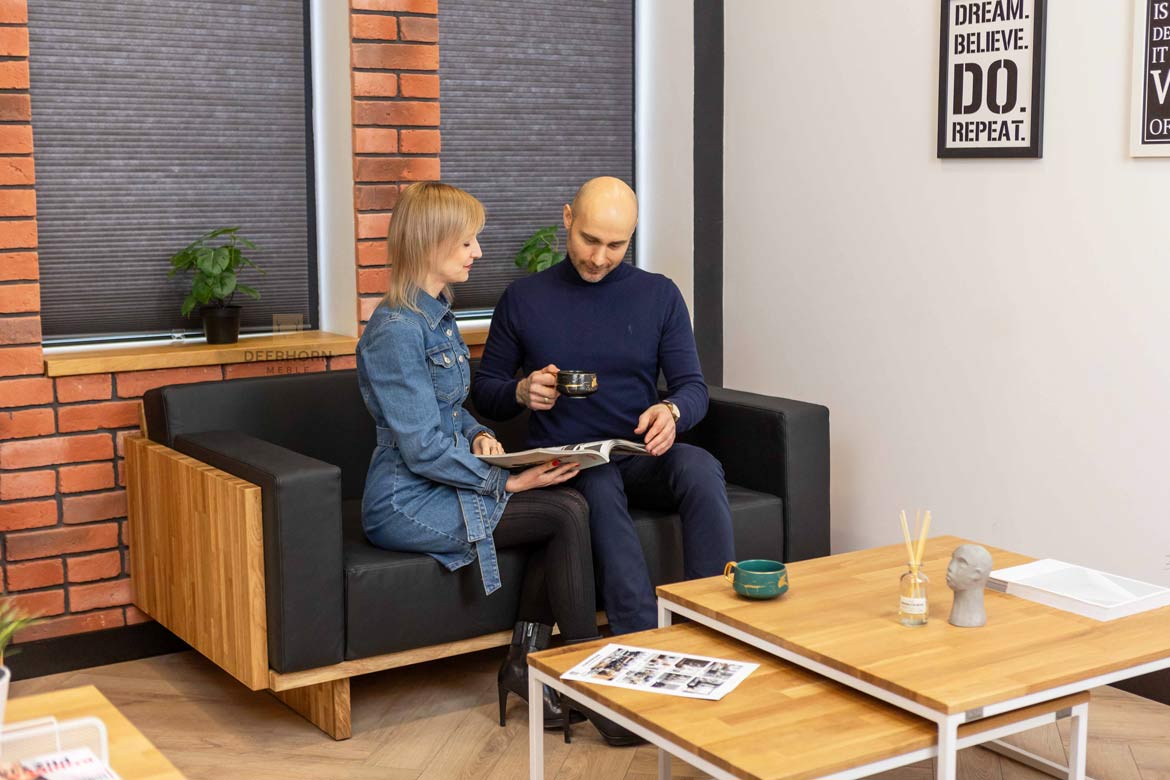 Eichenholz Ledersofa für Büro, schwarz, modern