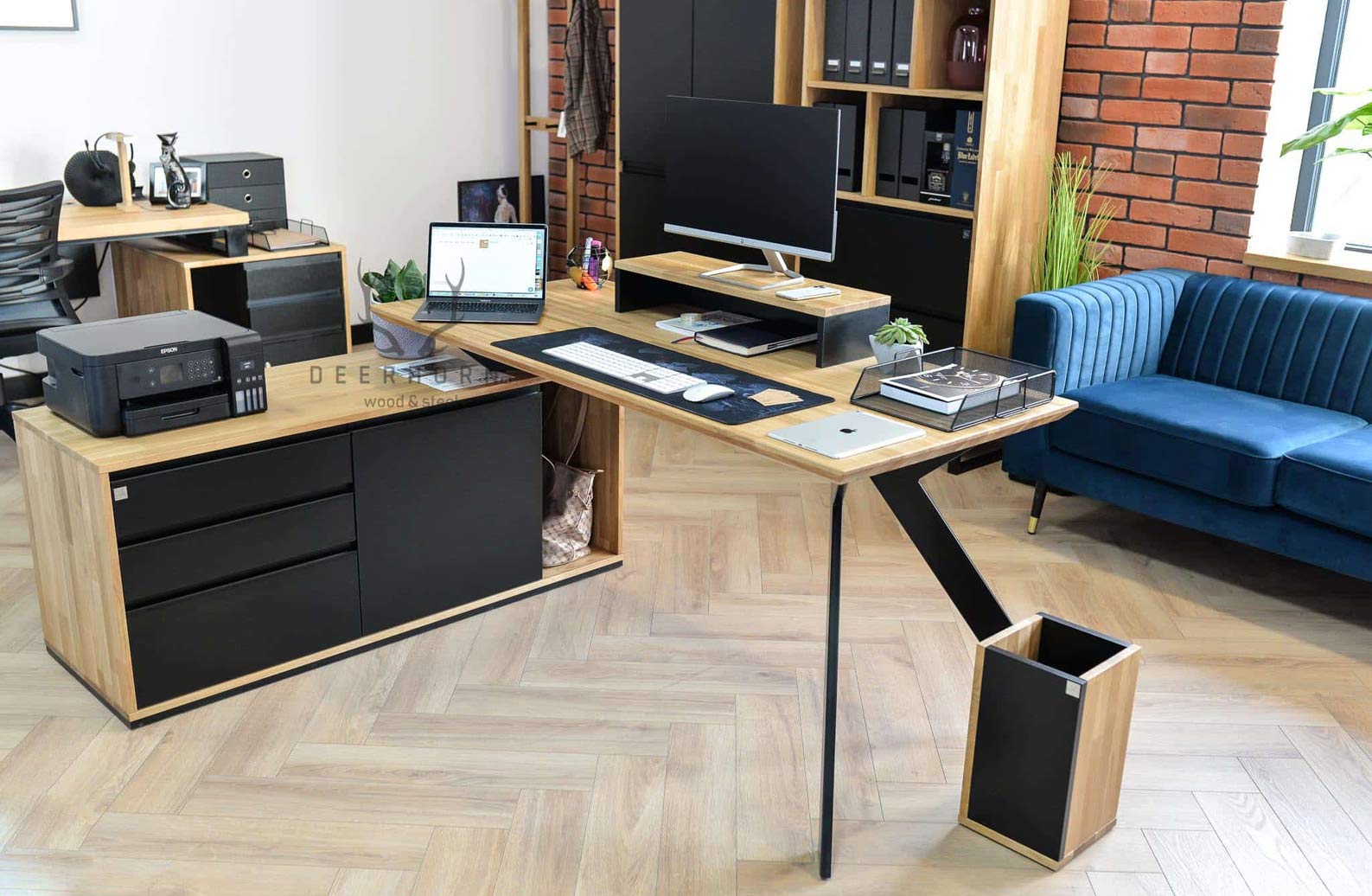 Schreibtisch-Erweiterung mit Holz-Loftplatte