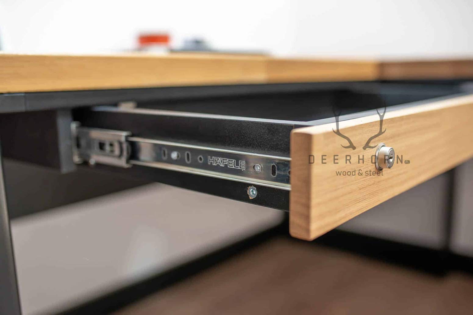 Schublade mit niedriger Front, abschließbar für Loft-Schreibtisch Deerhorn
