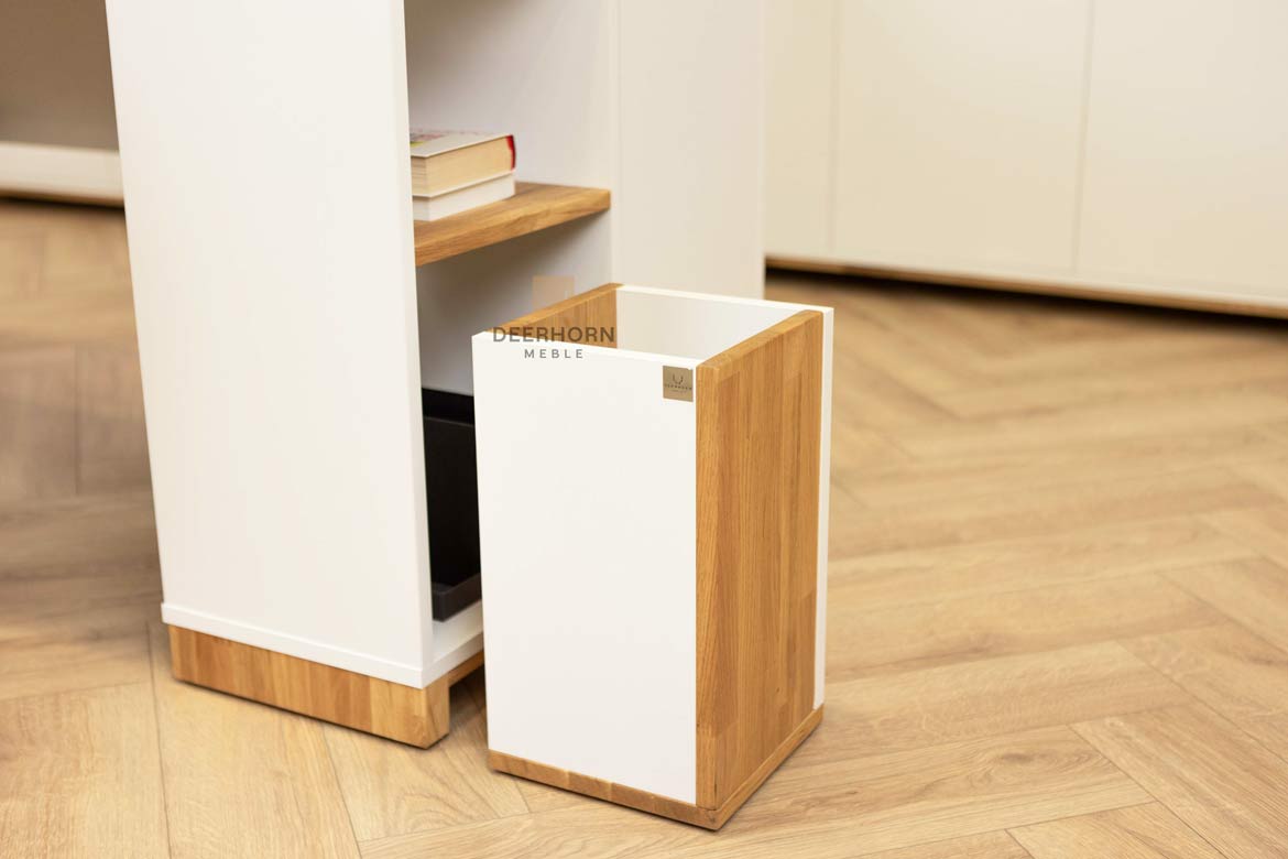 Weißer Büropapierkorb aus Holz und Karton
