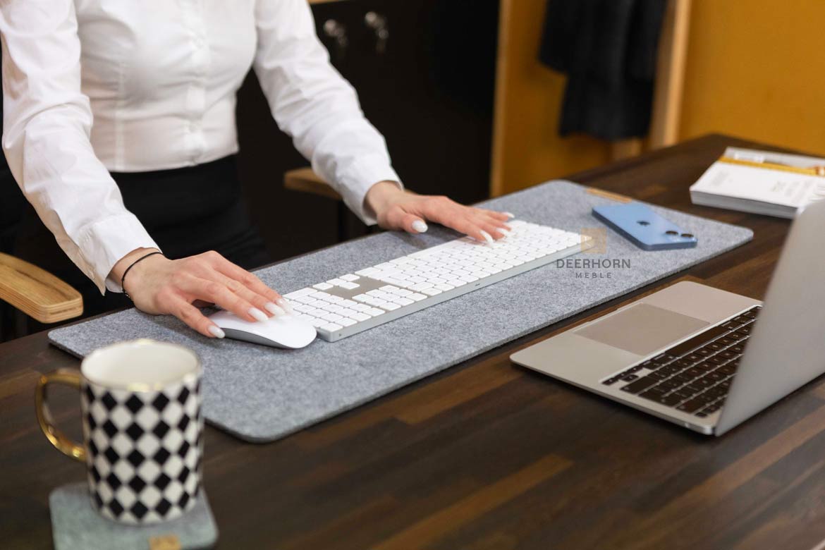Tastatur-Pad. Maus- und Tastaturunterlage aus Filz