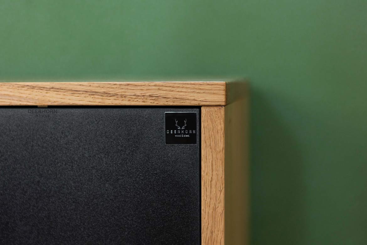 Bürokommode aus Holz und Metall im industriellen Loft-Stil. Breite 140cm