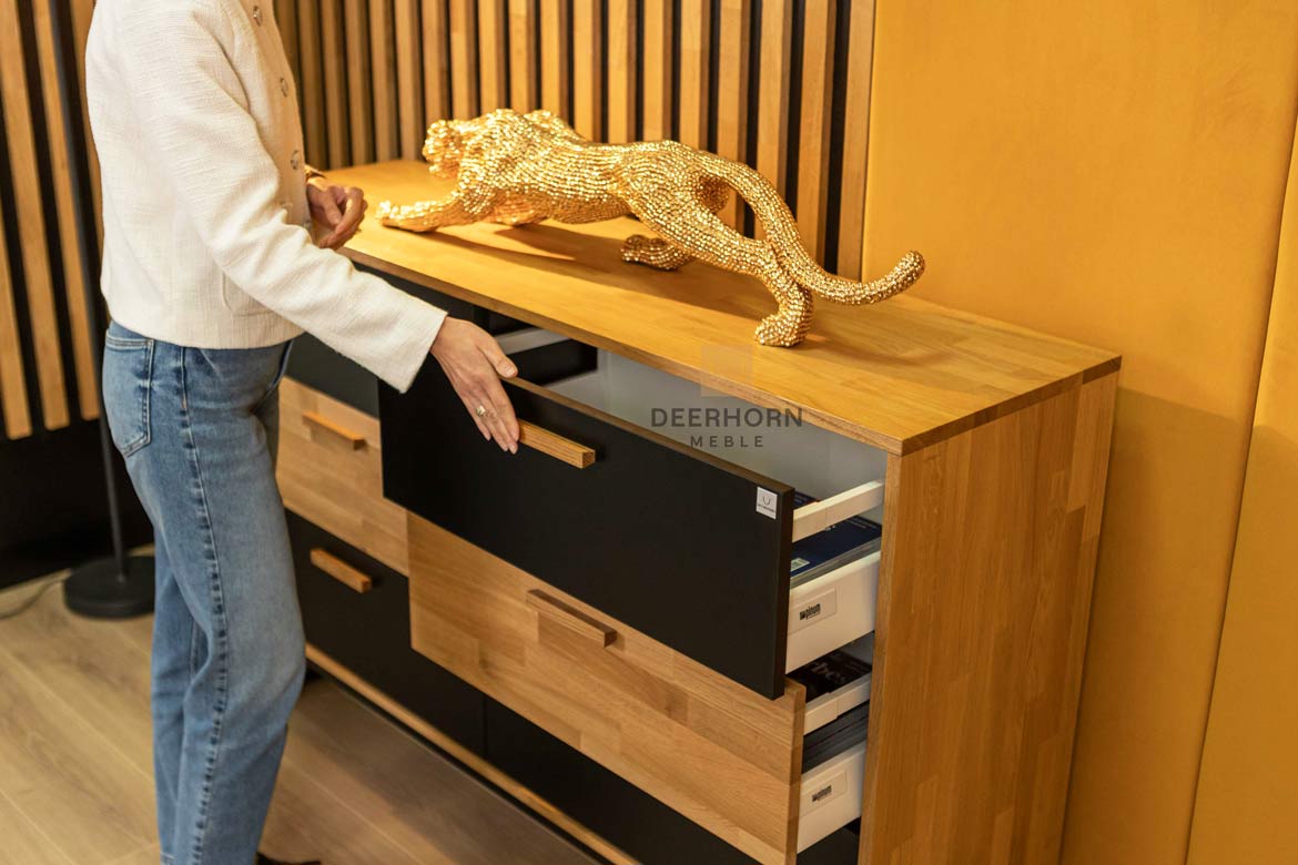 Bürokommode aus Holz und Metall im industriellen Loft-Stil. Breite 140cm