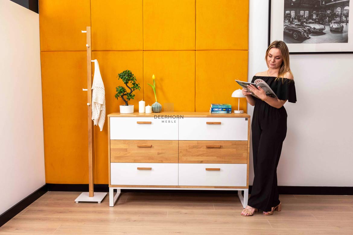 Weiße Bürokommode aus Holz und Metall im industriellen Loft-Stil. Breite 140cm