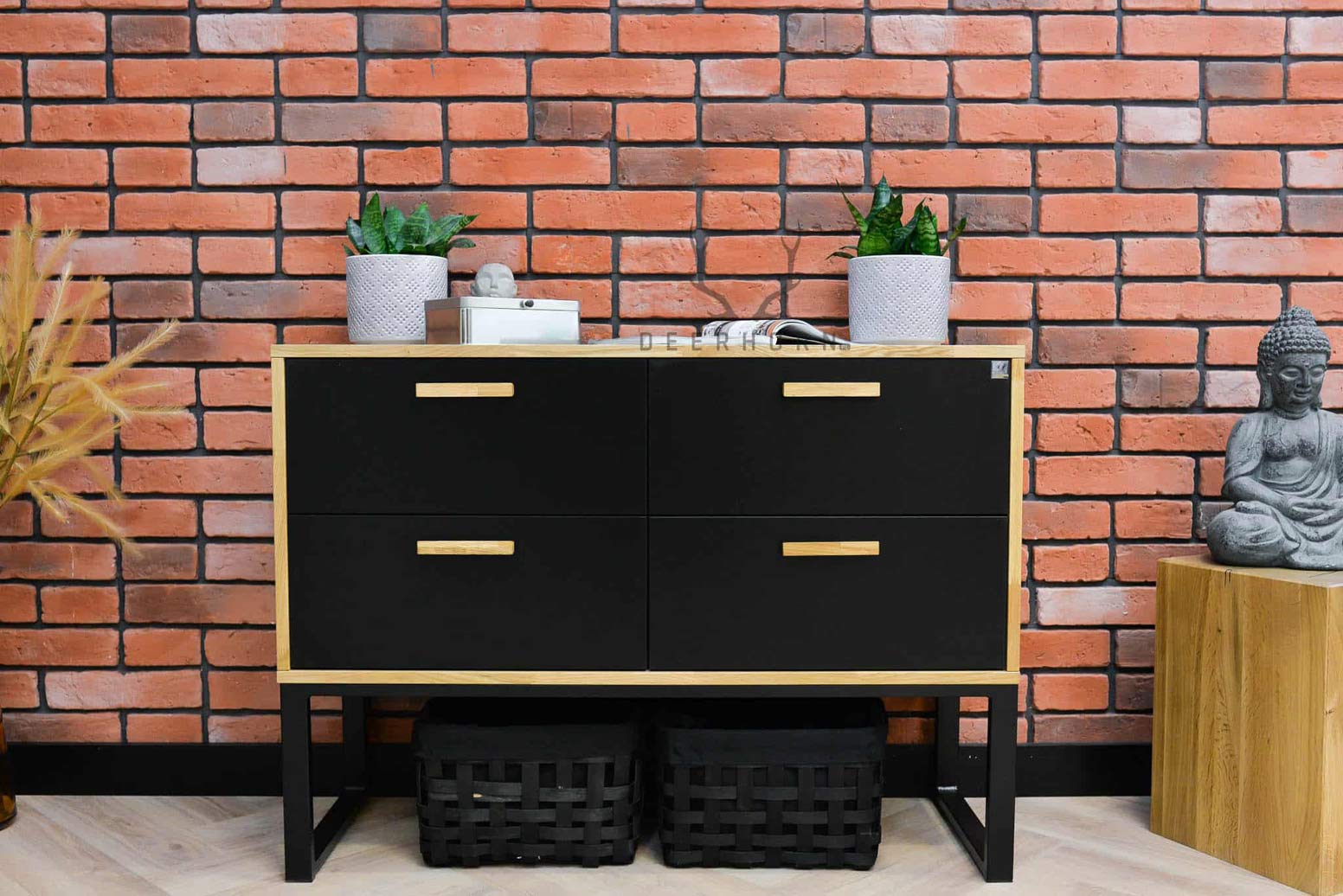 Schwarze Kommode aus Holz und Metall