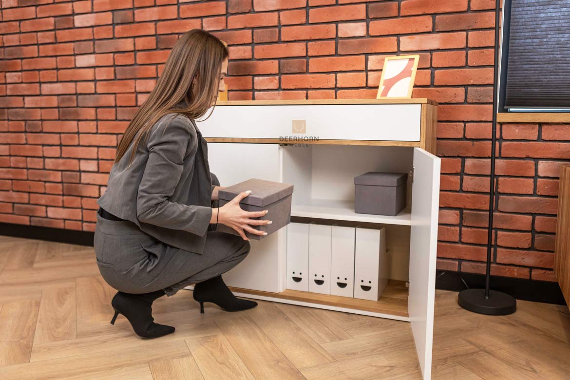 Weiße Loft-Büro schlanke Kommode