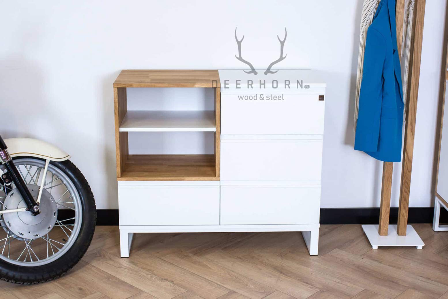 Weiße Kommode mit Schubladen für das Büro oder Arbeitszimmer Loft Office Plus