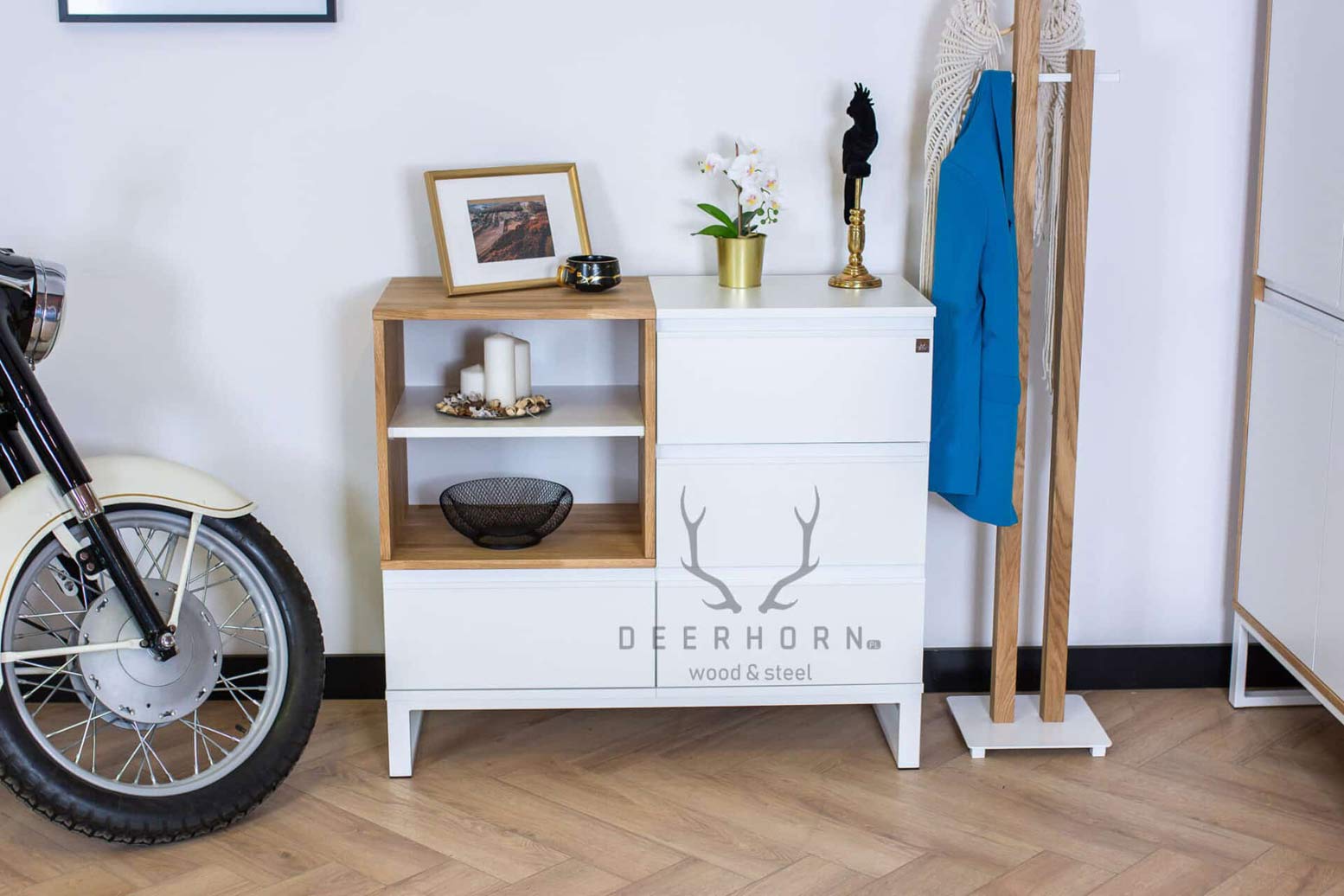Weiße Kommode mit Schubladen für das Büro oder Arbeitszimmer Loft Office Plus