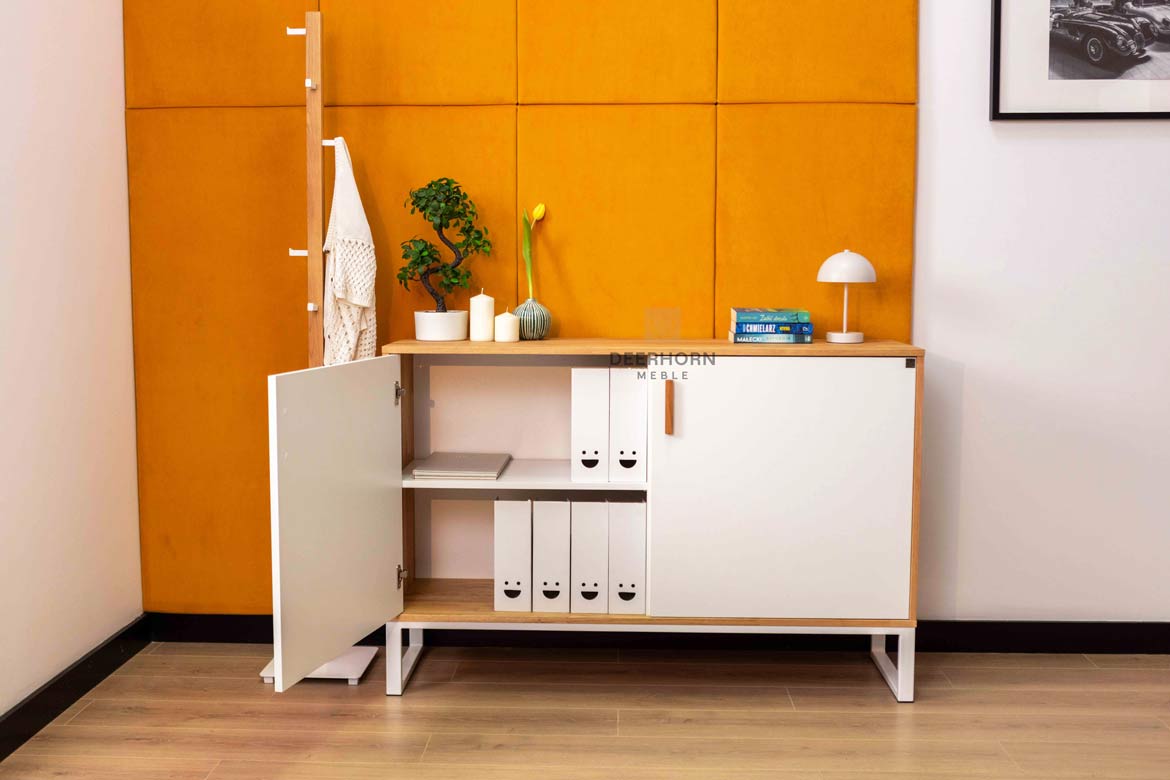 Kommode aus Holz, geräumig mit Einlegeböden für Akten und Dokumente