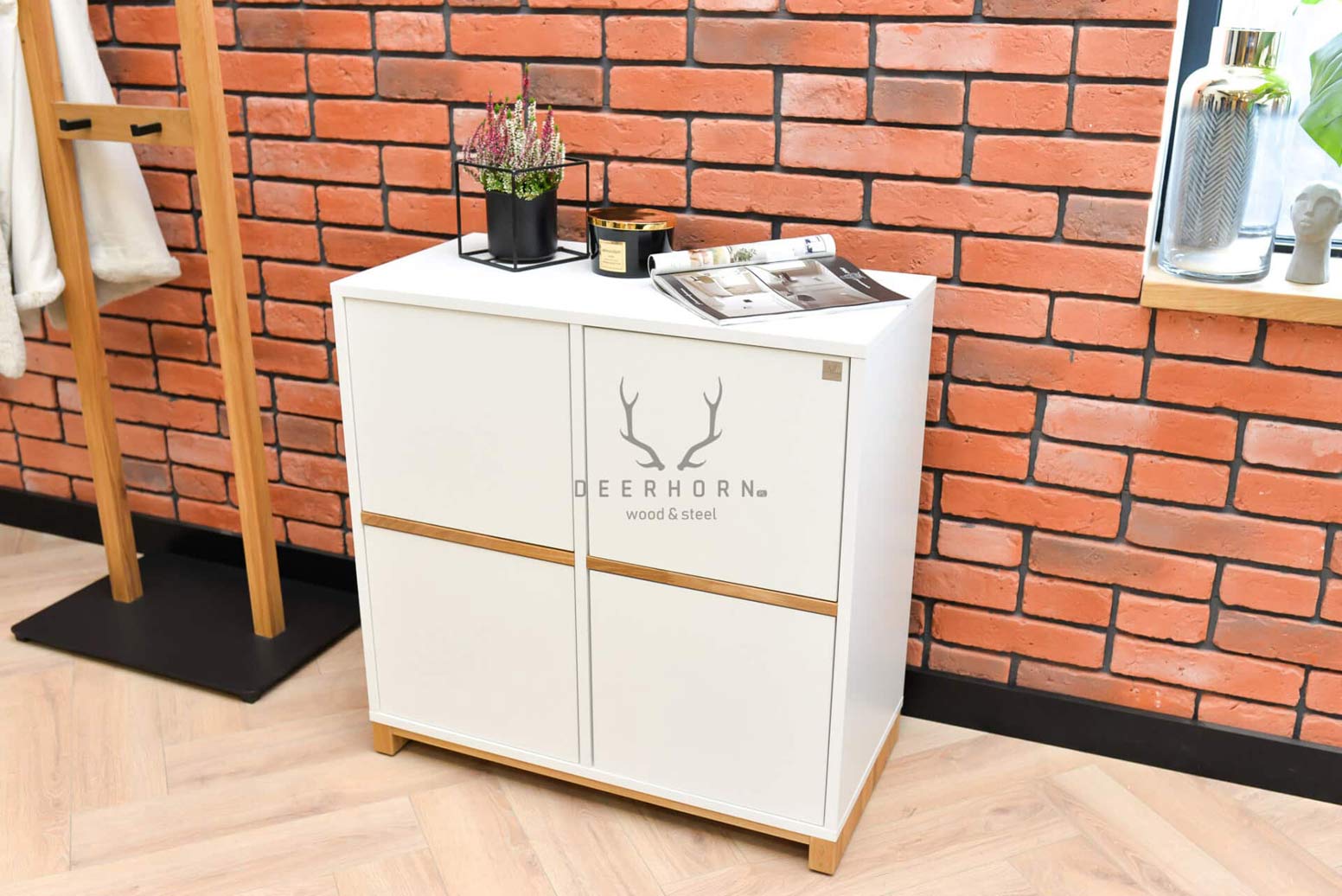 Weißer abschließbarer Aktenschrank aus der Modern Office Kollektion
