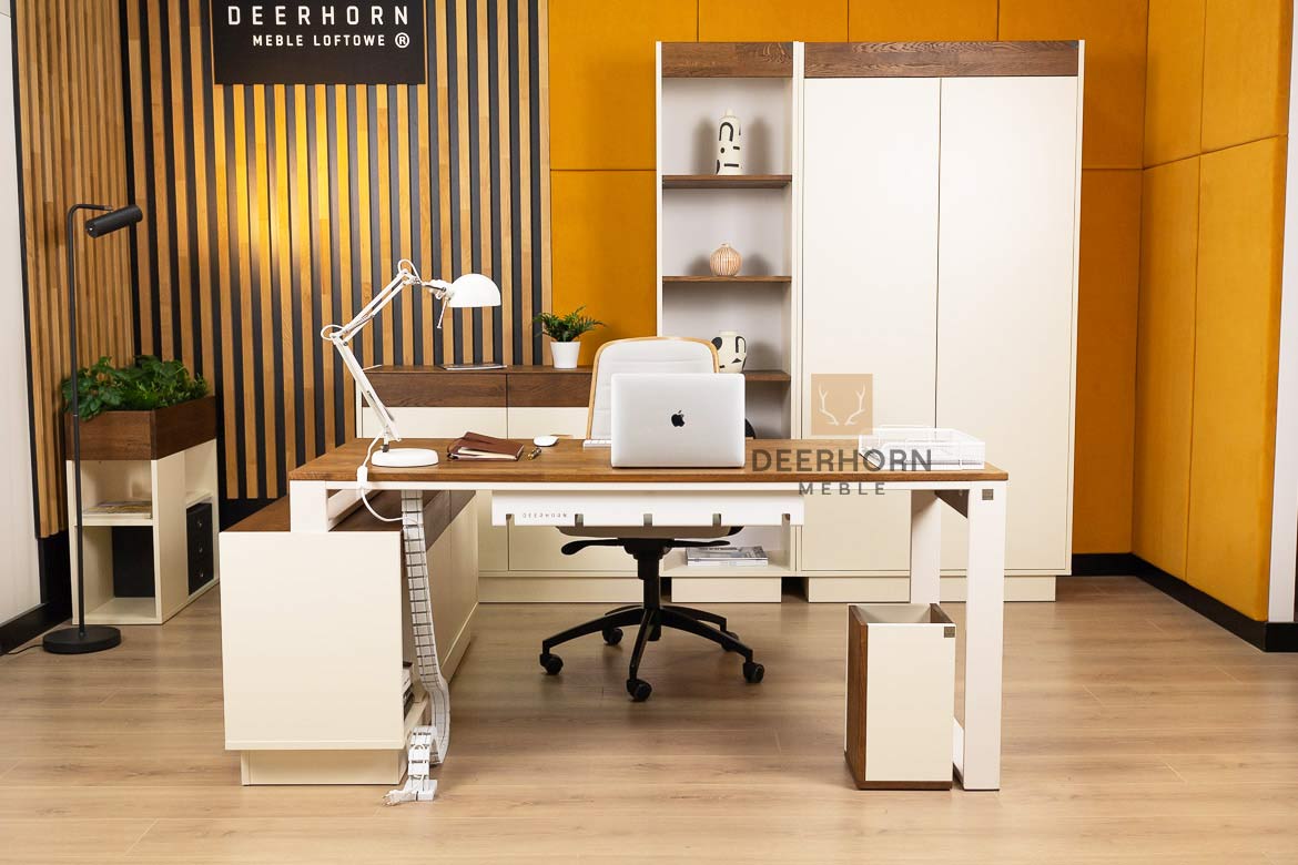 Dreitürige Kommode für Wohnzimmer und Büro elfenbeinfarben