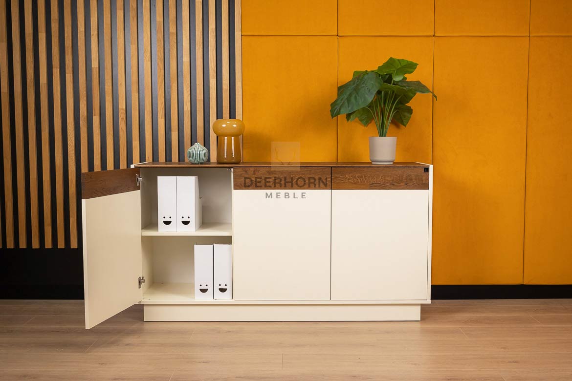 Dreitürige Kommode für Wohnzimmer und Büro elfenbeinfarben