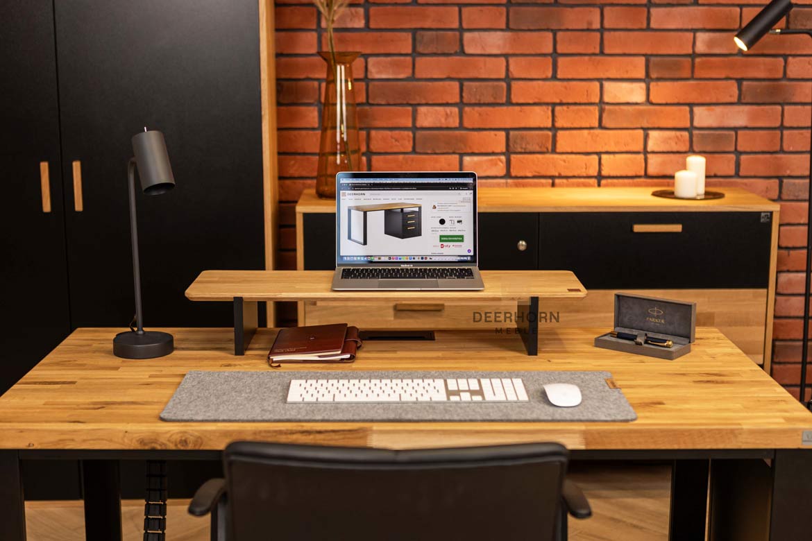 Bureau en bois avec caisson et tiroirs loft office