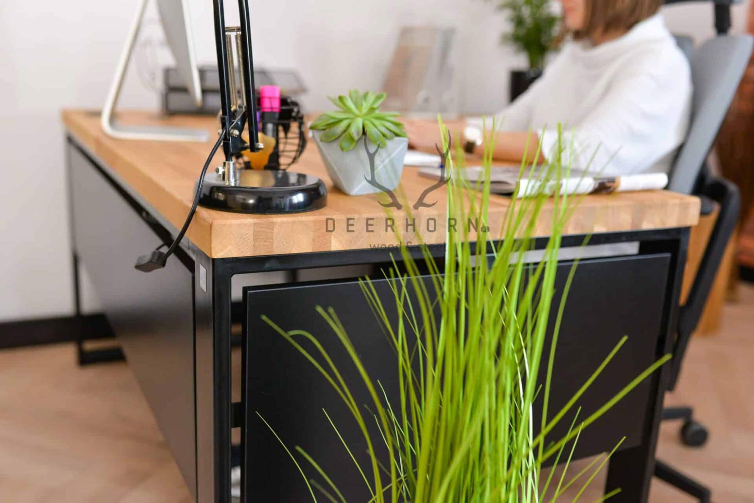 Bureau d'angle avec plateau en bois Bureau d'angle