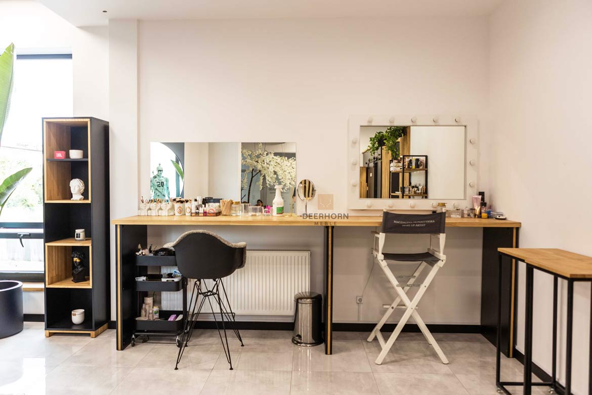 Friseurmöbel