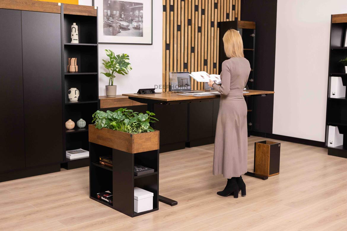 Automatisch höhenverstellbarer Schreibtisch mit Höhenspeicher SLIM 160 cm 70 cm