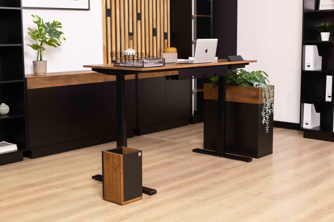 Automatisch höhenverstellbarer Schreibtisch mit Höhenspeicher SLIM 160 cm 70 cm