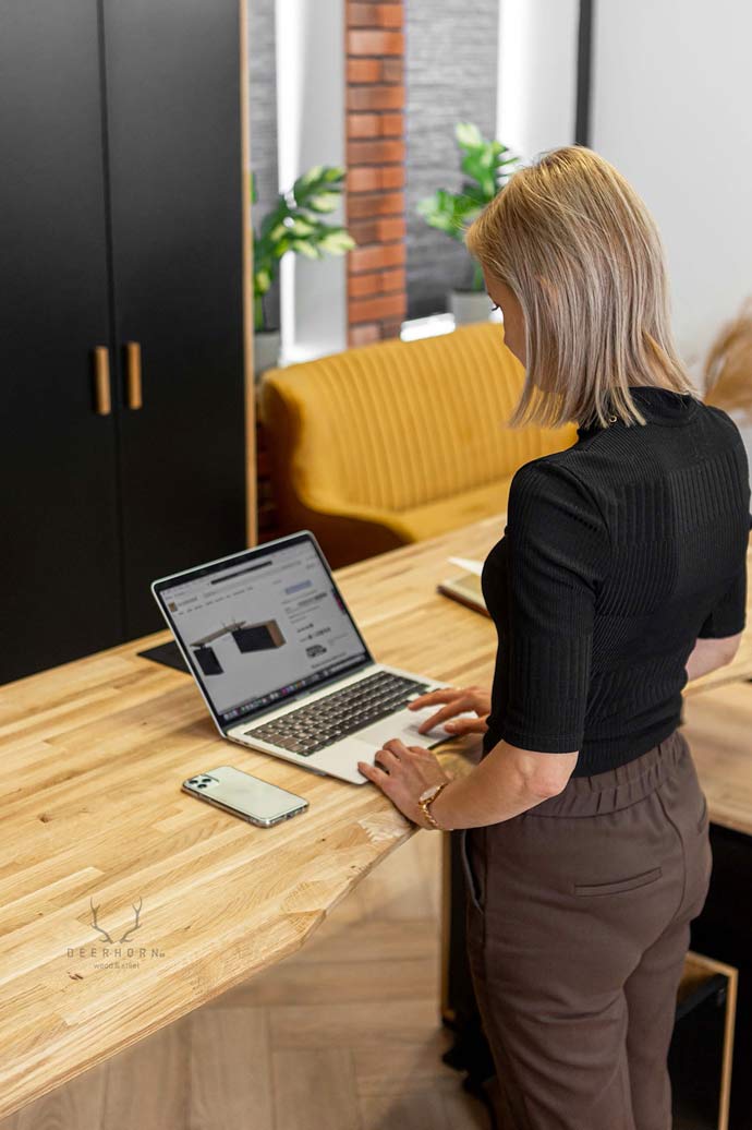 Eckschreibtisch mit Höhenverstellung für Büro und praktischem Rollcontainer 160×70