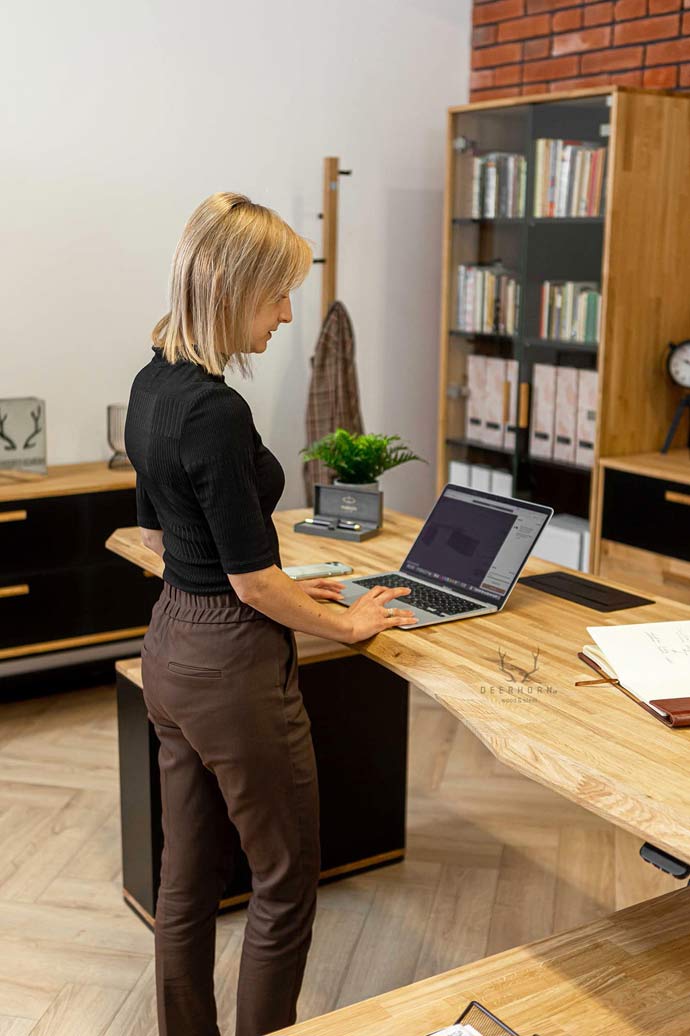 Eckschreibtisch mit Höhenverstellung für Büro und praktischem Rollcontainer 160×70