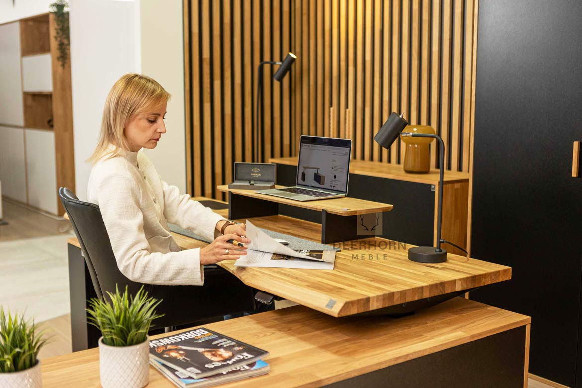 Eckschreibtisch mit Höhenverstellung für Büro und praktischem Rollcontainer 160×70