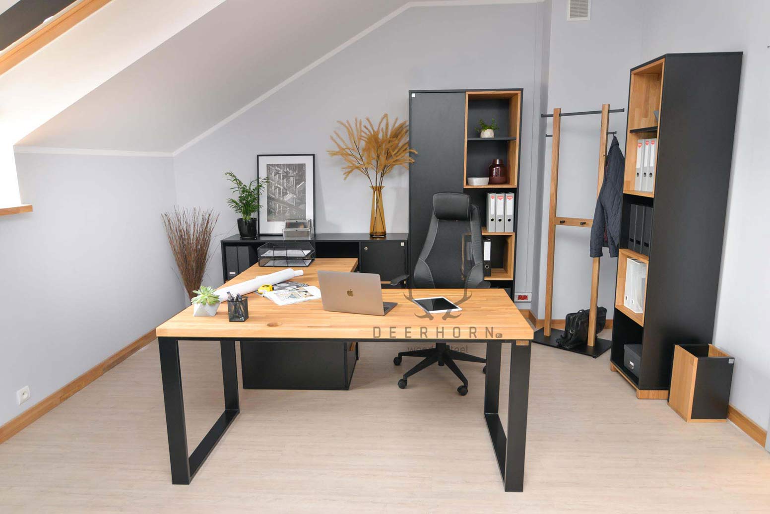 Bureau d'angle avec plateau loft en bois + caisson