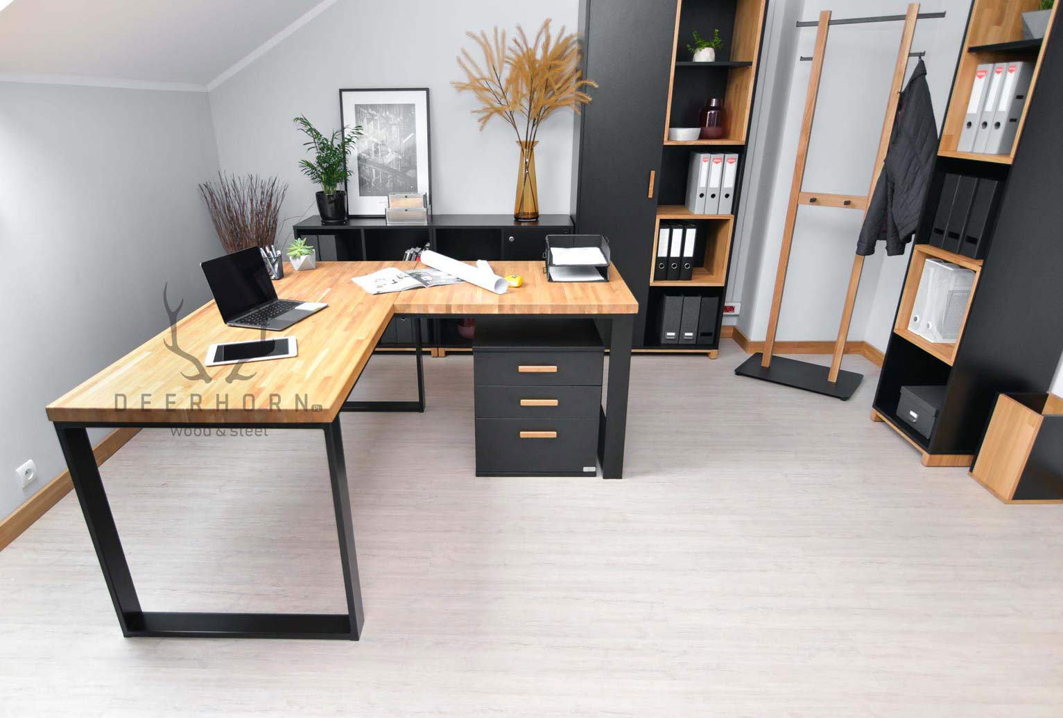Bureau d'angle avec plateau loft en bois + caisson