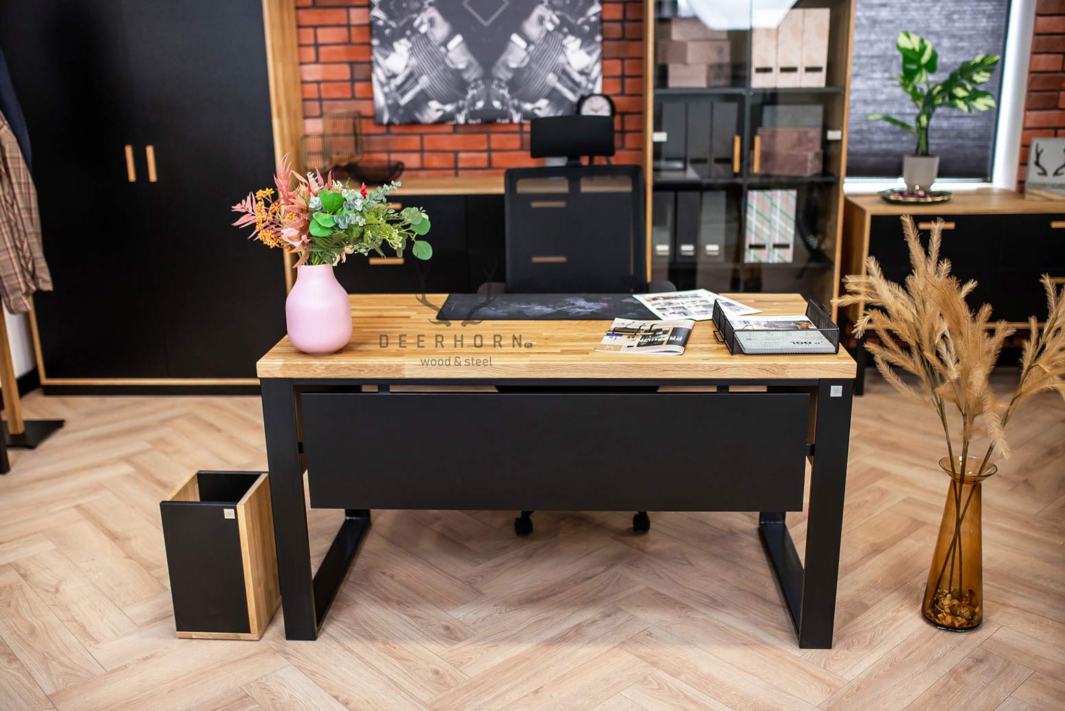 Bureau Loft avec plateau en bois et mélanges