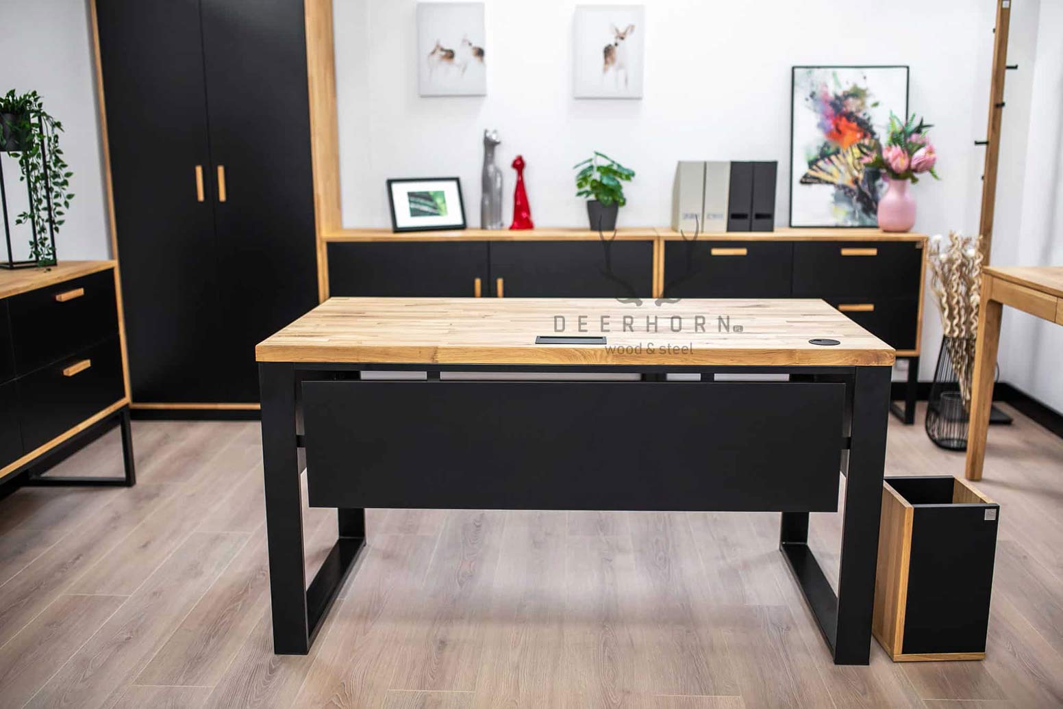 Bureau Loft avec plateau en bois et mélanges