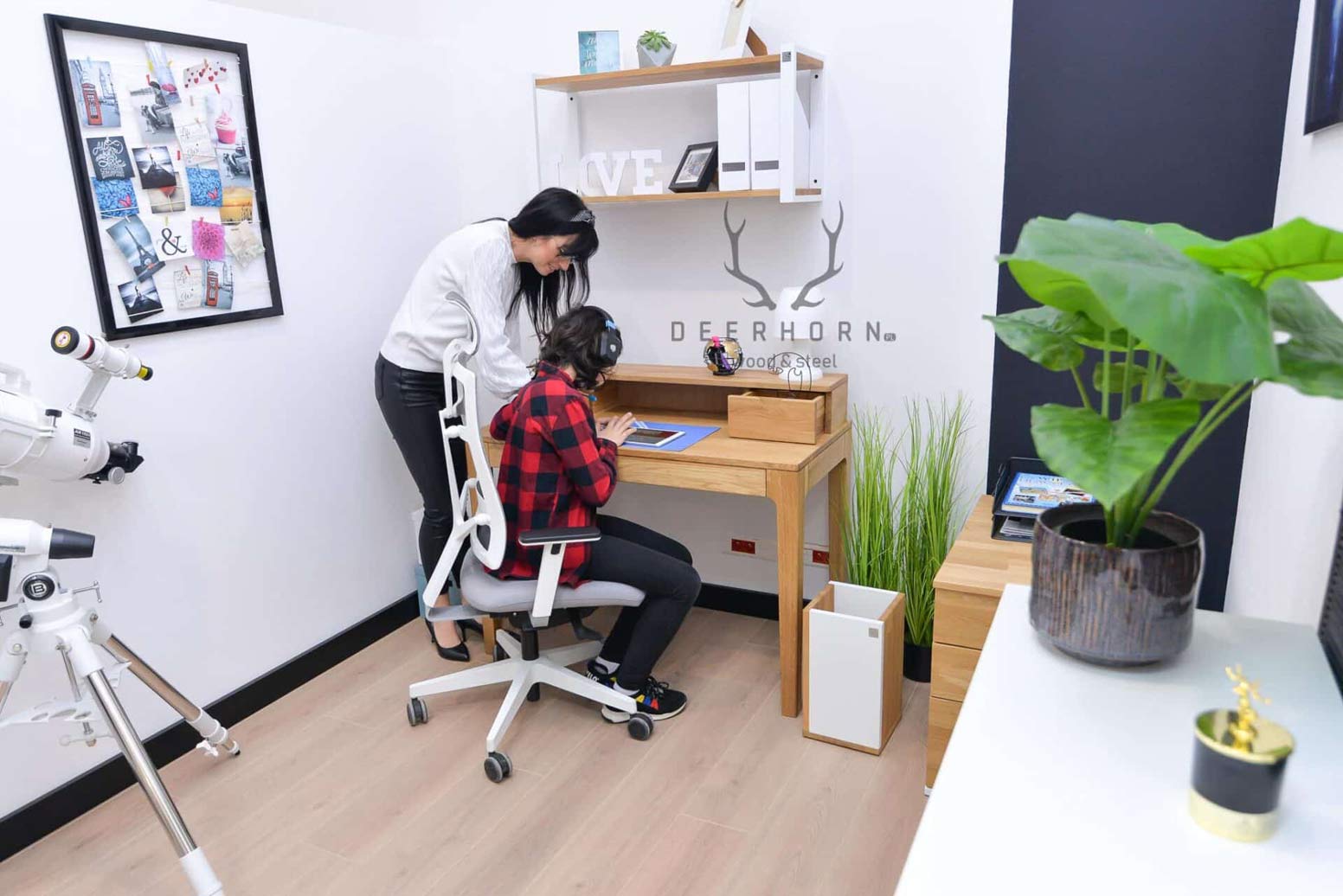 Bureau en bois, secrétaire, coiffeuse Dione plus