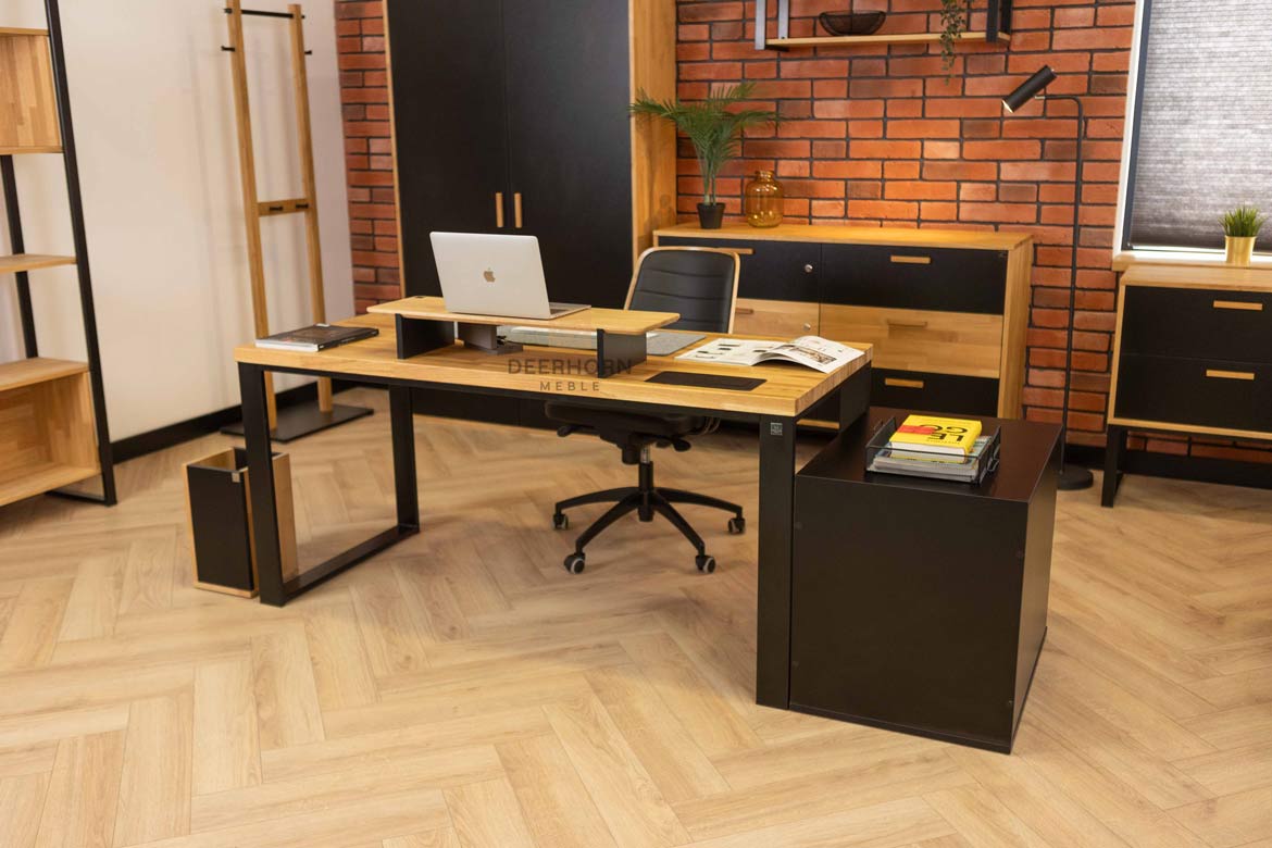 Bureau de travail avec tiroirs. Plateau en chêne et tiroirs en blum