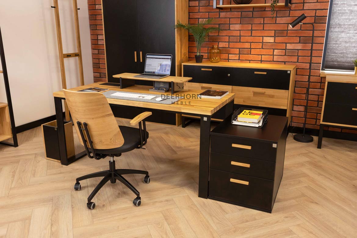 Bureau de travail avec tiroirs. Plateau en chêne et tiroirs en blum