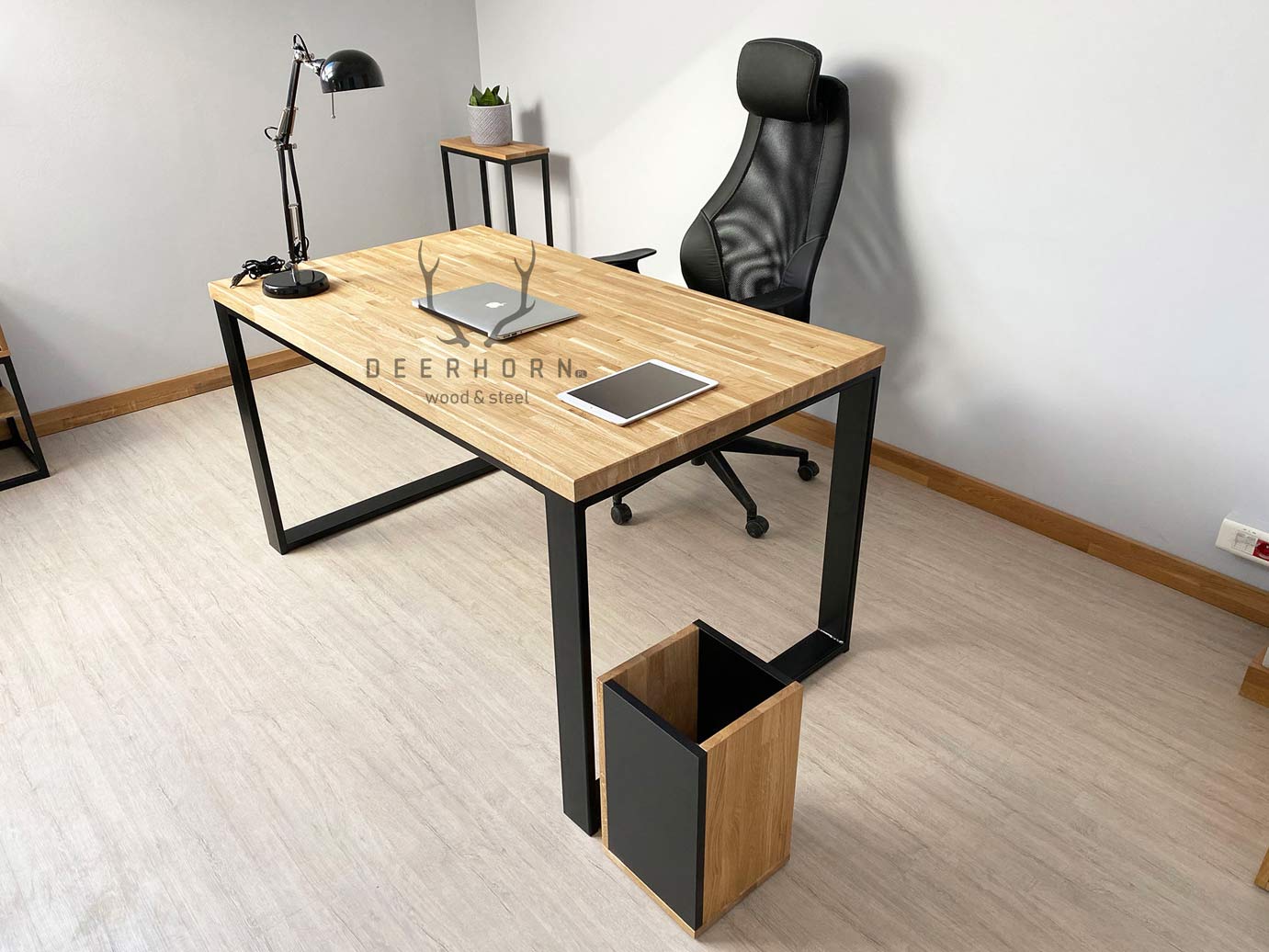 Corbeille à papier en bois pour le bureau