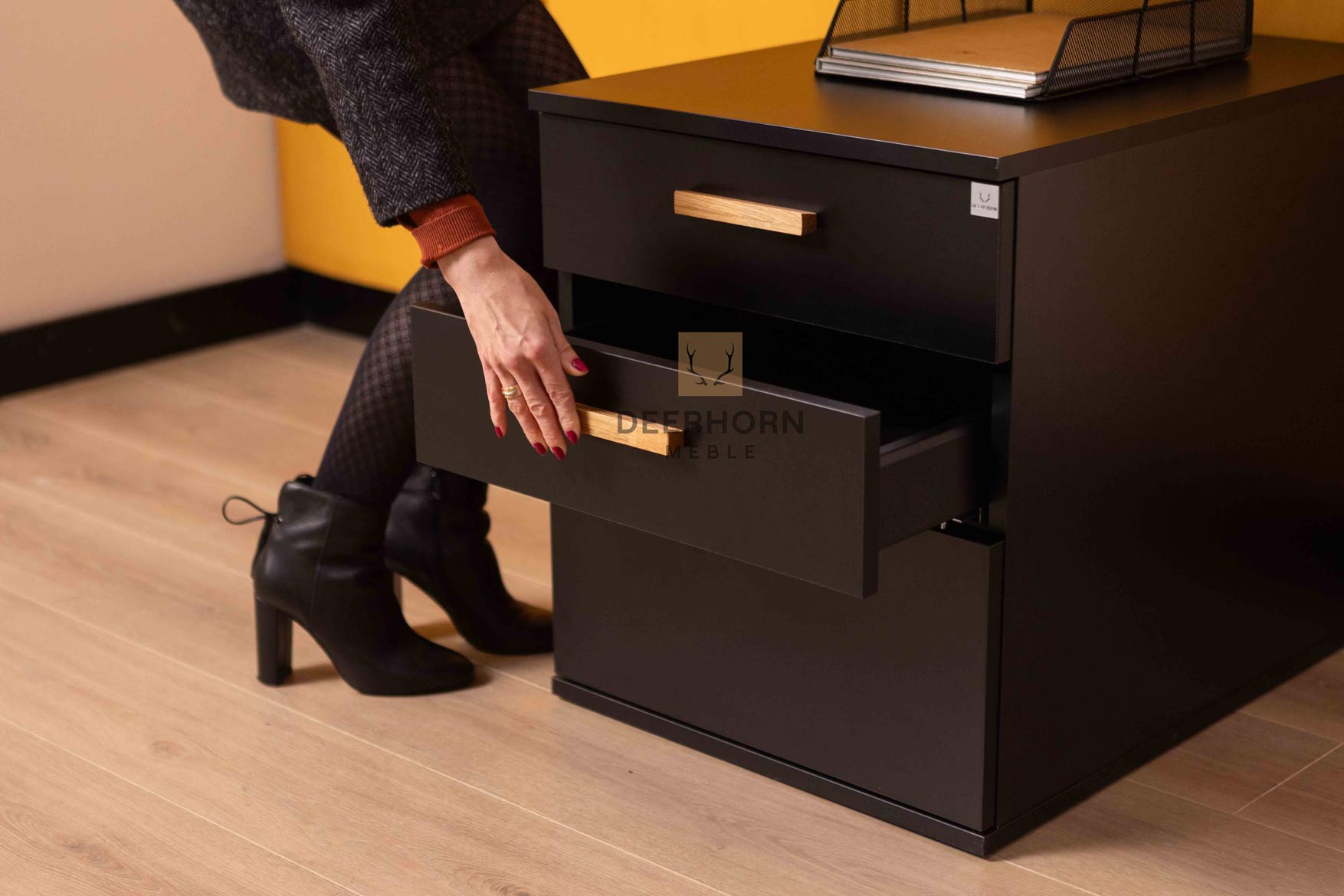 Conteneur mobile noir avec tiroirs Loft Office