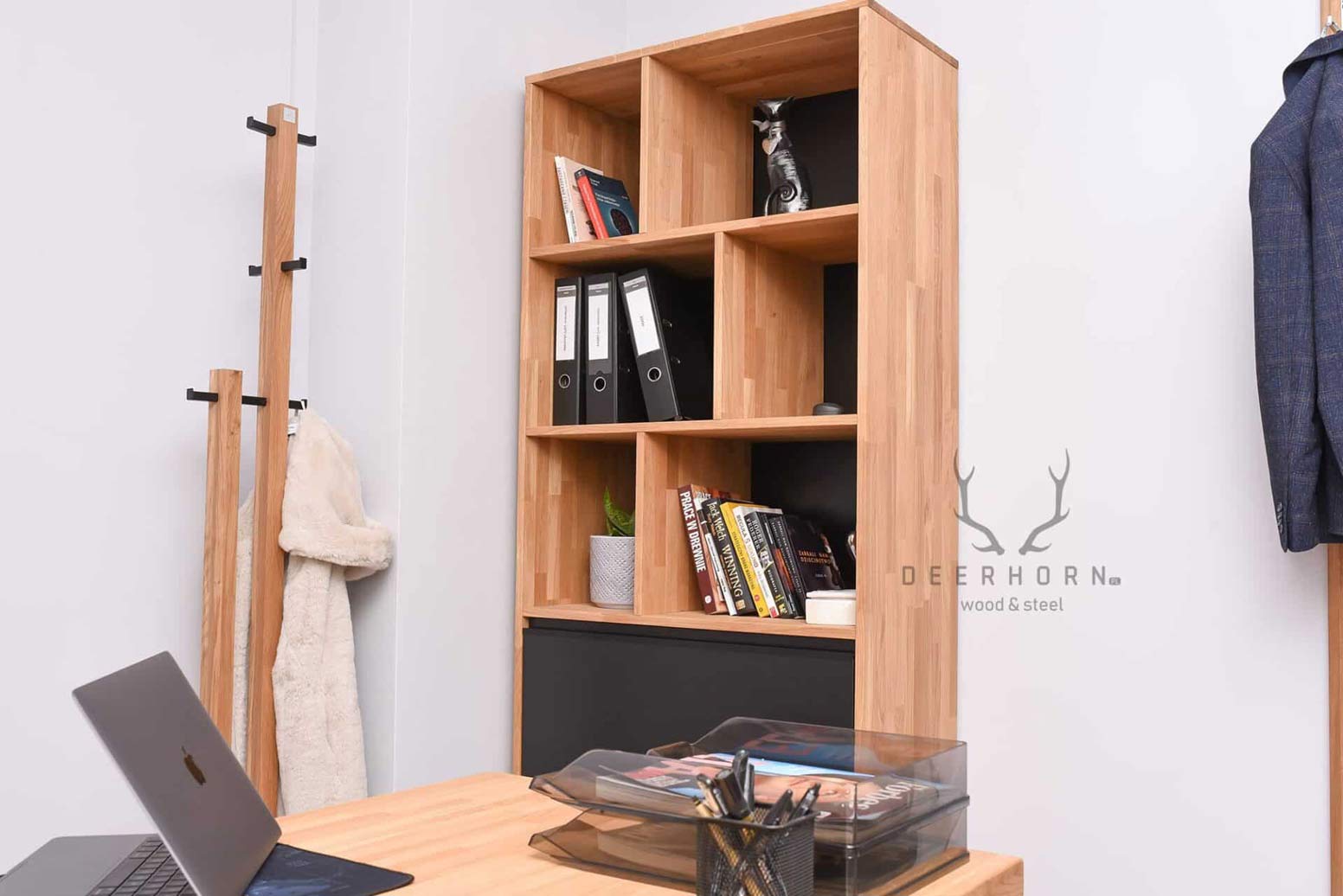 Bibliothèque de bureau avec tiroirs. Bibliothèque pour classeurs ou livres. Bureau Loft plus