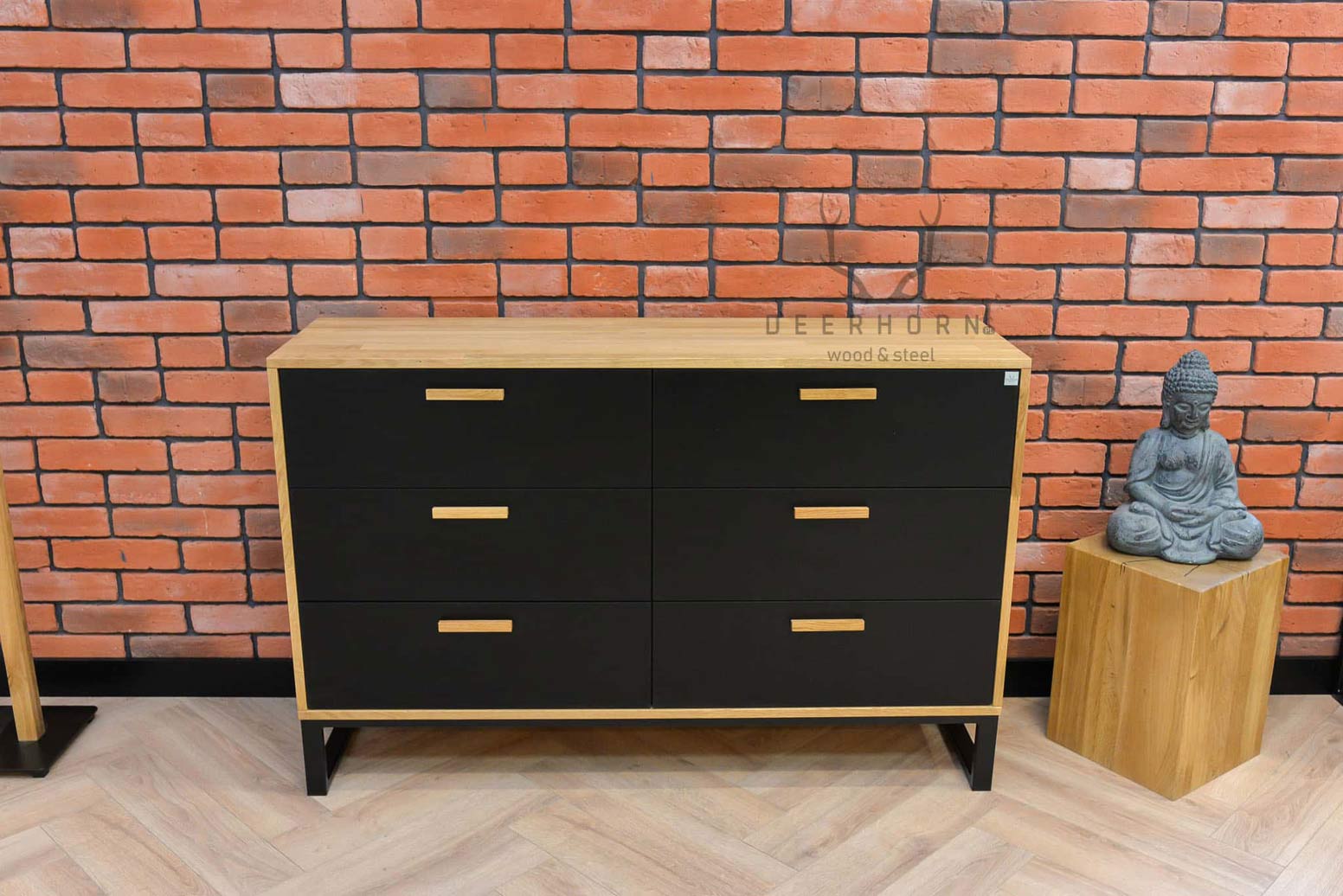 Commode en bois et métal de style industriel et loft. Largeur 140cm