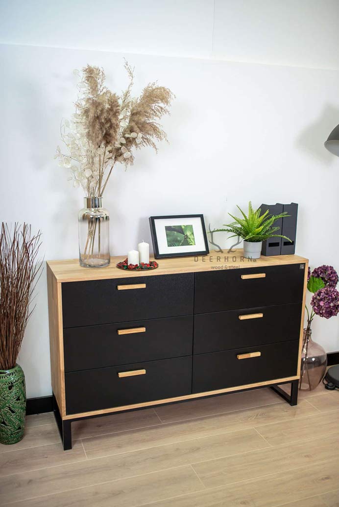 Commode en bois et métal de style industriel et loft. Largeur 140cm