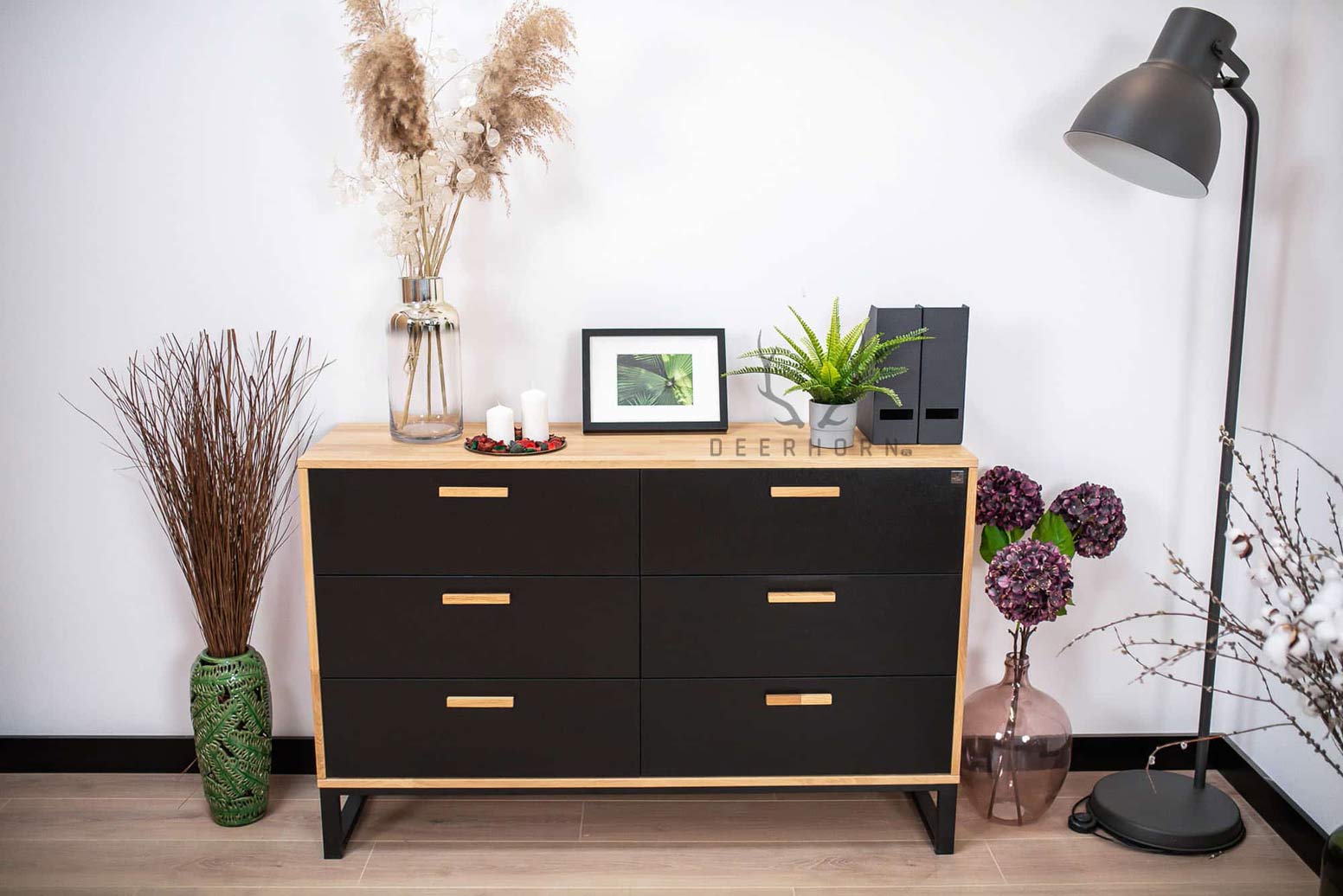 Commode en bois et métal de style industriel et loft. Largeur 140cm