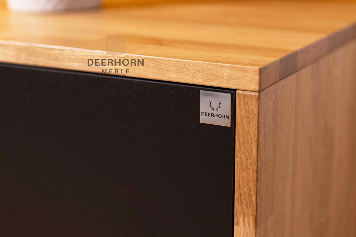 Commode en bois et métal de style industriel et loft. Largeur 140cm