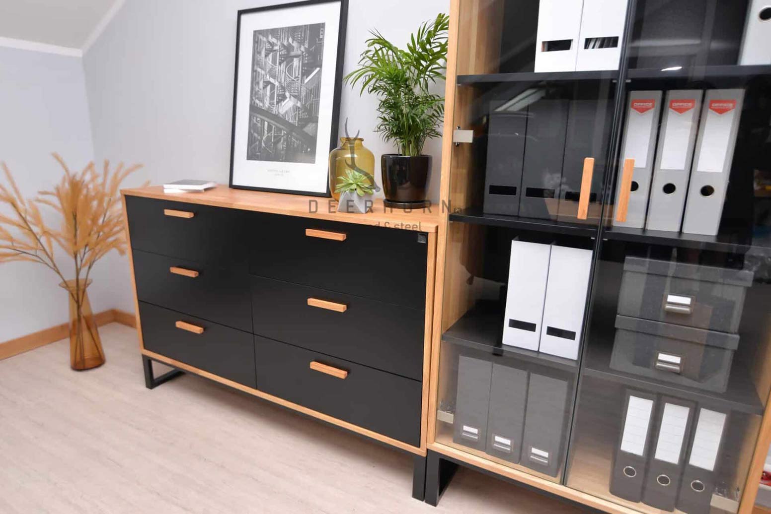 Commode en bois et métal de style industriel et loft. Largeur 140cm