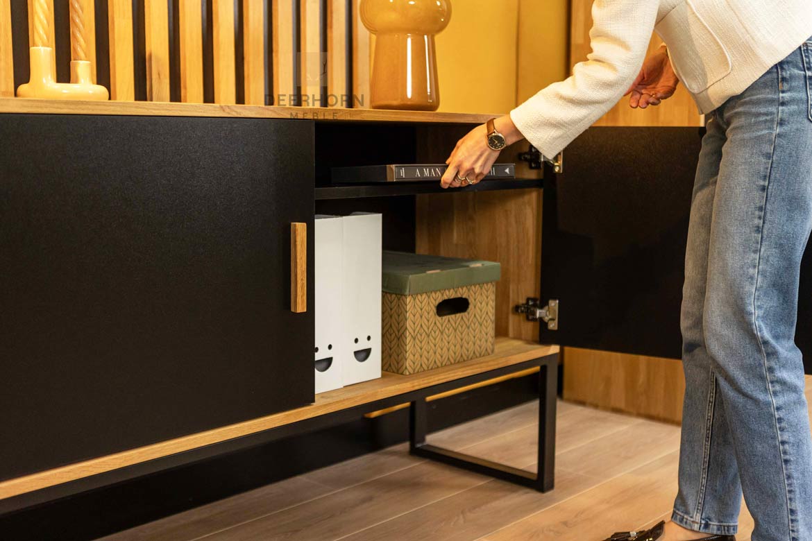 Classeur pour le bureau ou l'étude. Largeur 140cm