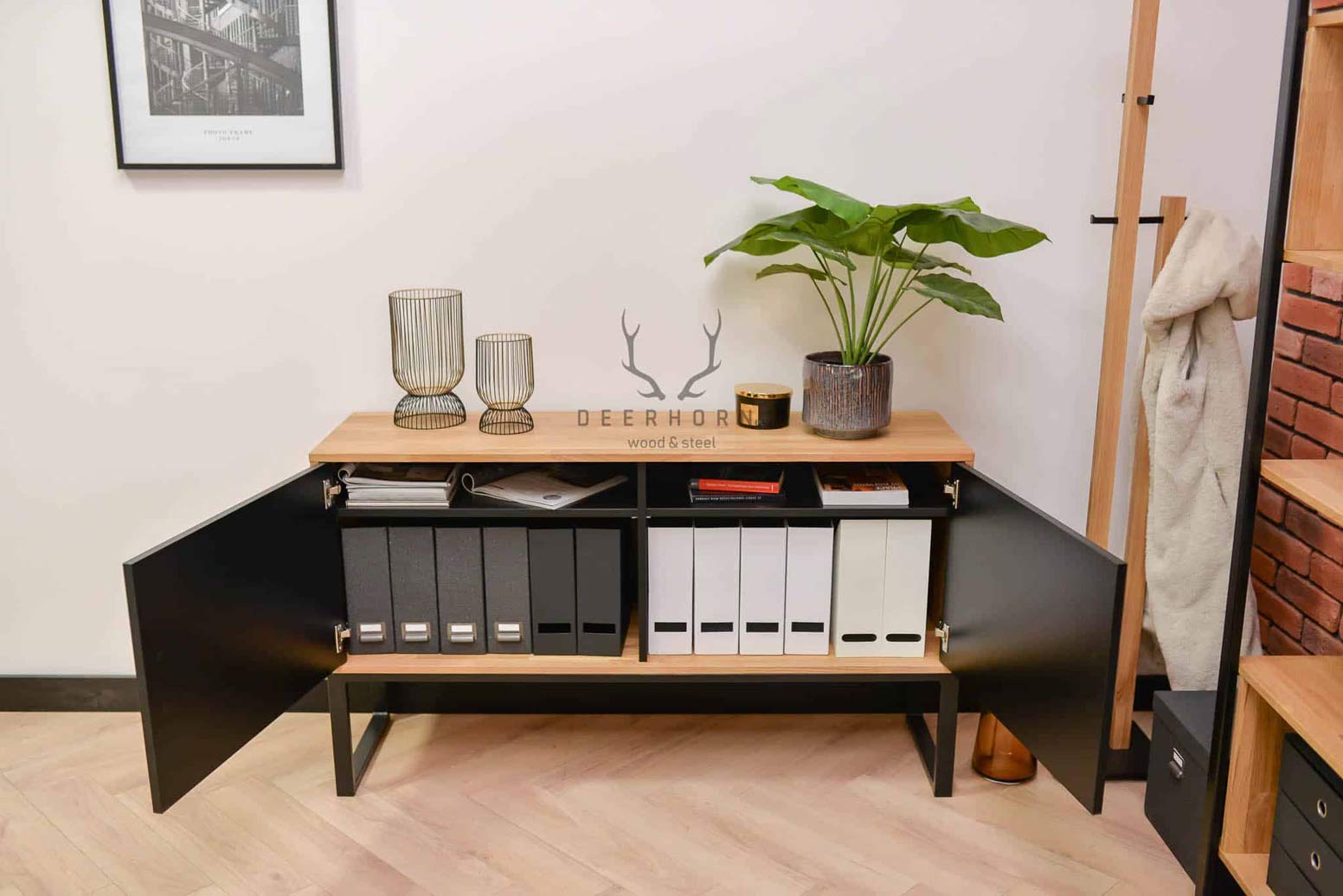 Classeur pour le bureau ou l'étude. Largeur 140cm