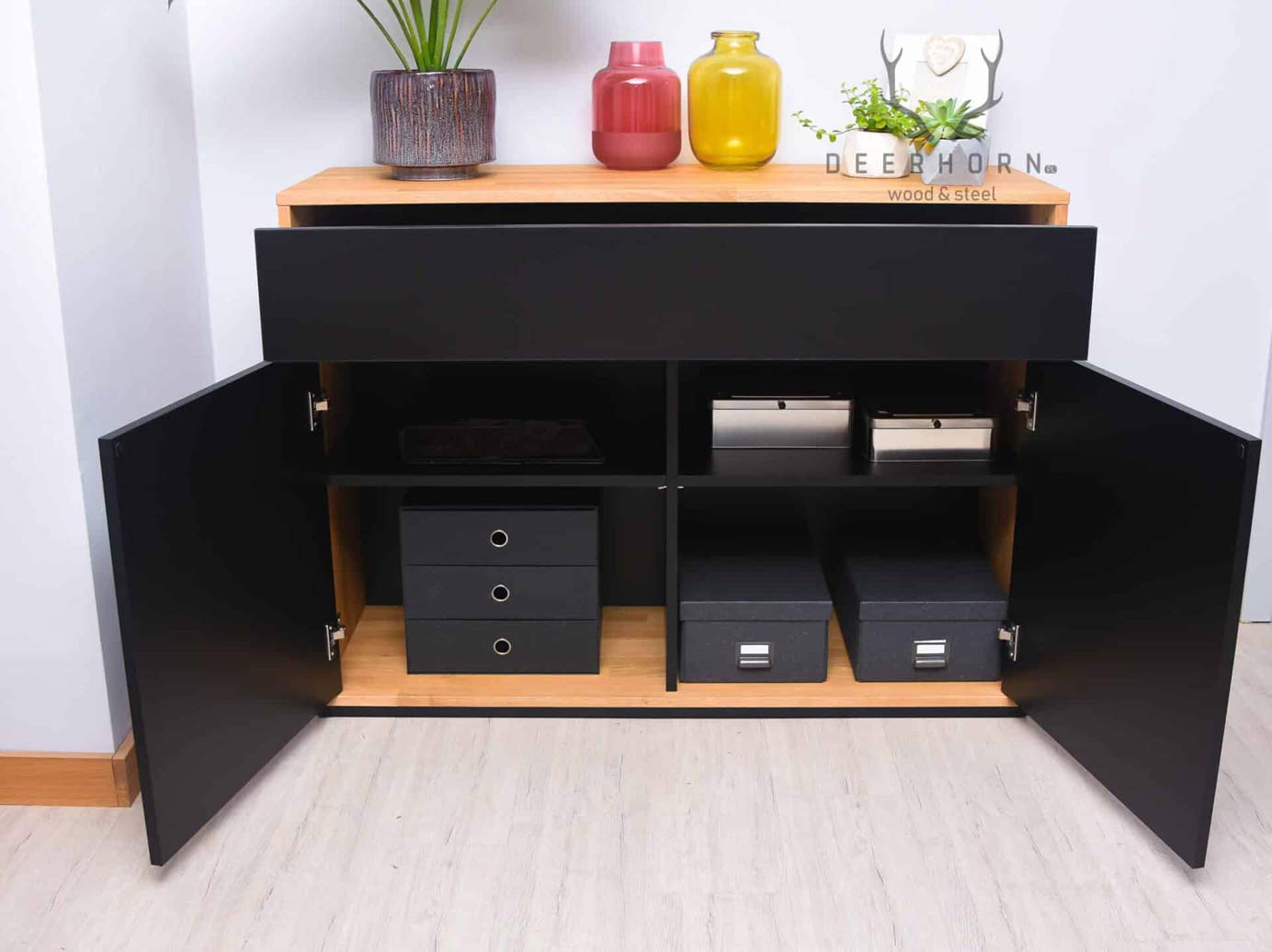 Bureau de loft noir commode étroite